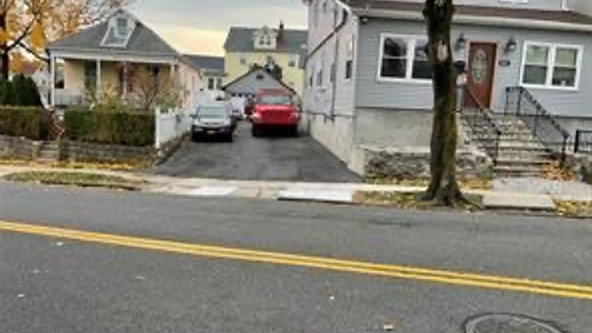 Property at 953 Mile Square Road, Yonkers, NY 10704 3