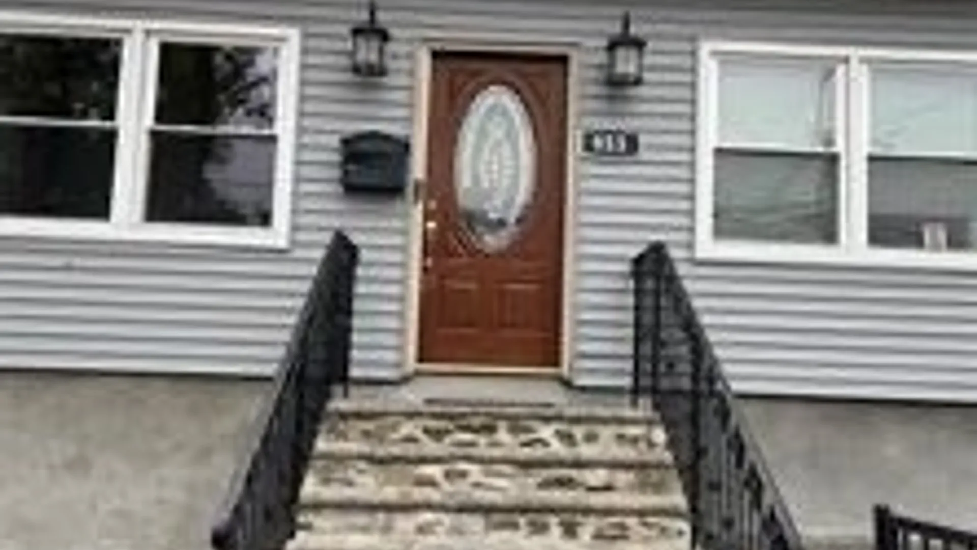 Property at 953 Mile Square Road, Yonkers, NY 10704 5