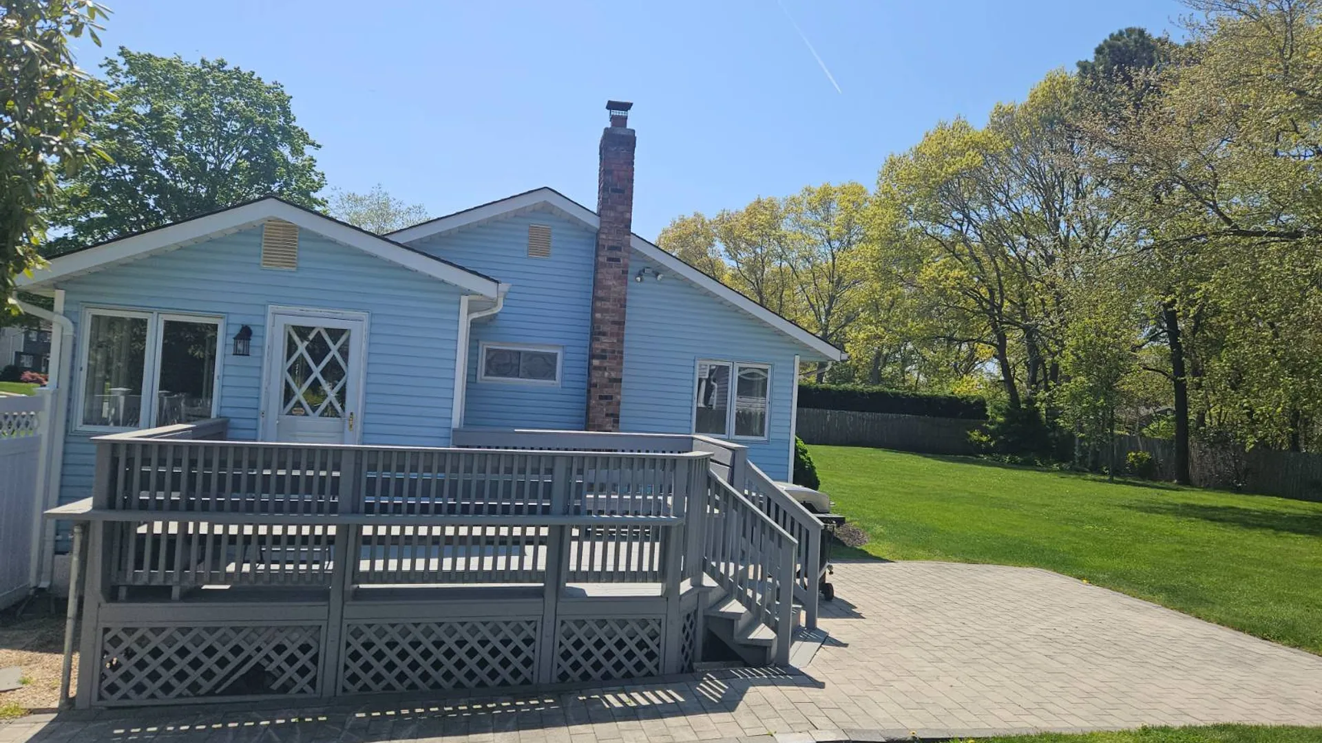 Property at 20 Gina Ave, Holbrook, NY 11741 37