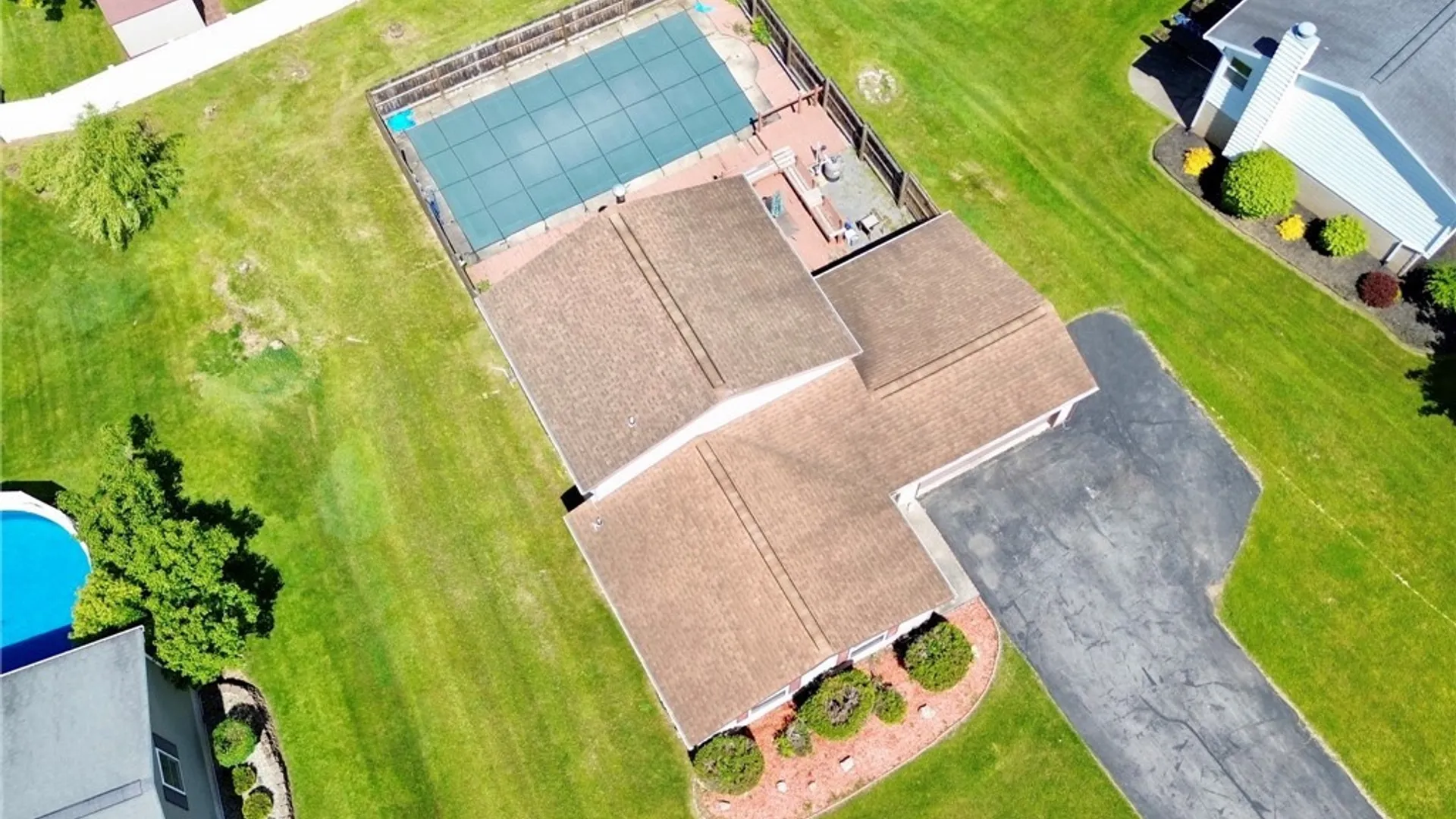 Property at 27 Meadowbrook Drive, New Hartford, NY 13413 23