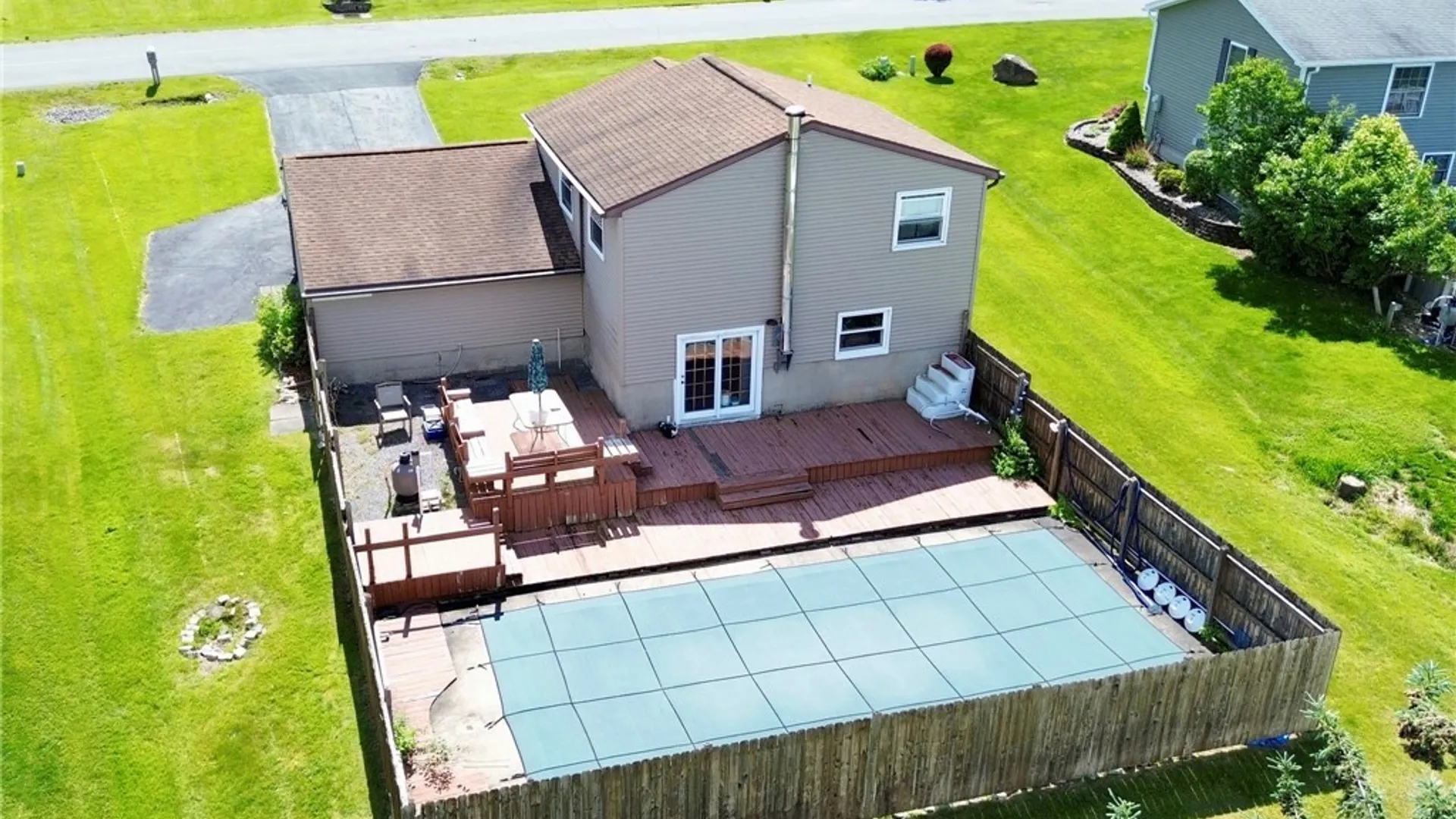 Property at 27 Meadowbrook Drive, New Hartford, NY 13413 24