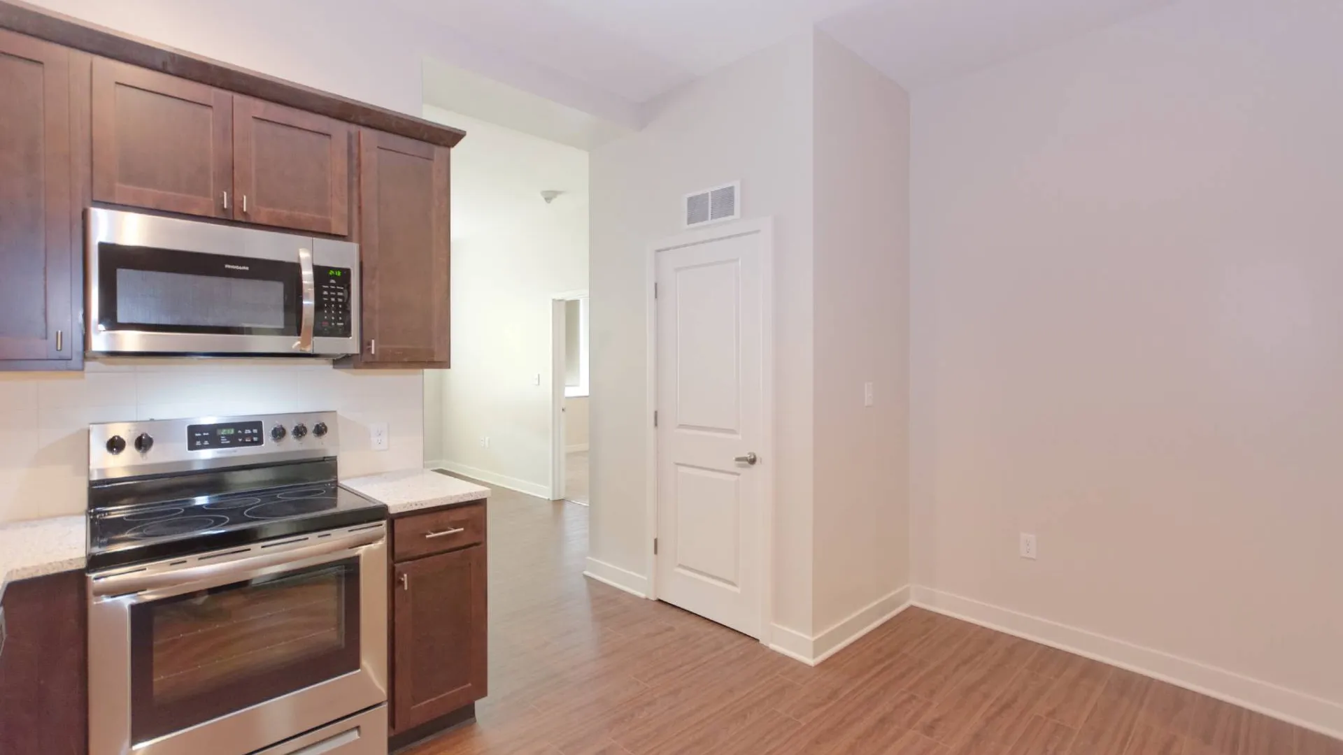 Property at 101 Nott Terrace, Schenectady, NY 12308 2