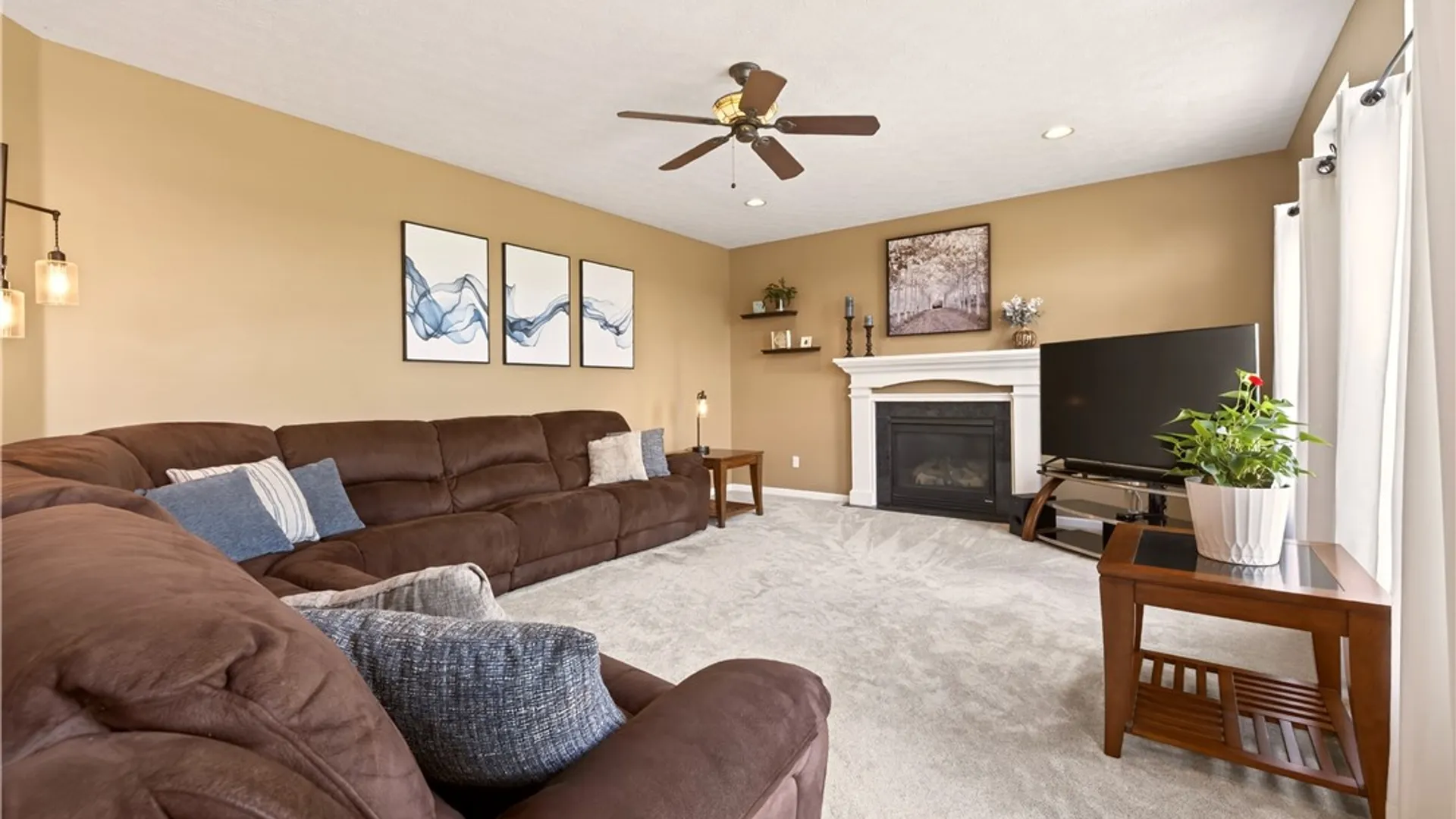 Property at 6832 Citation Way, Victor, NY 14564 15