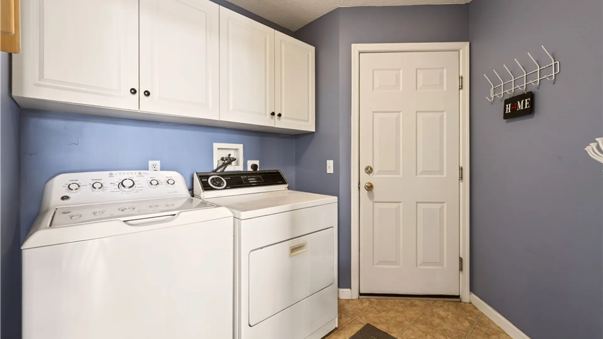 Property at 6832 Citation Way, Victor, NY 14564 25