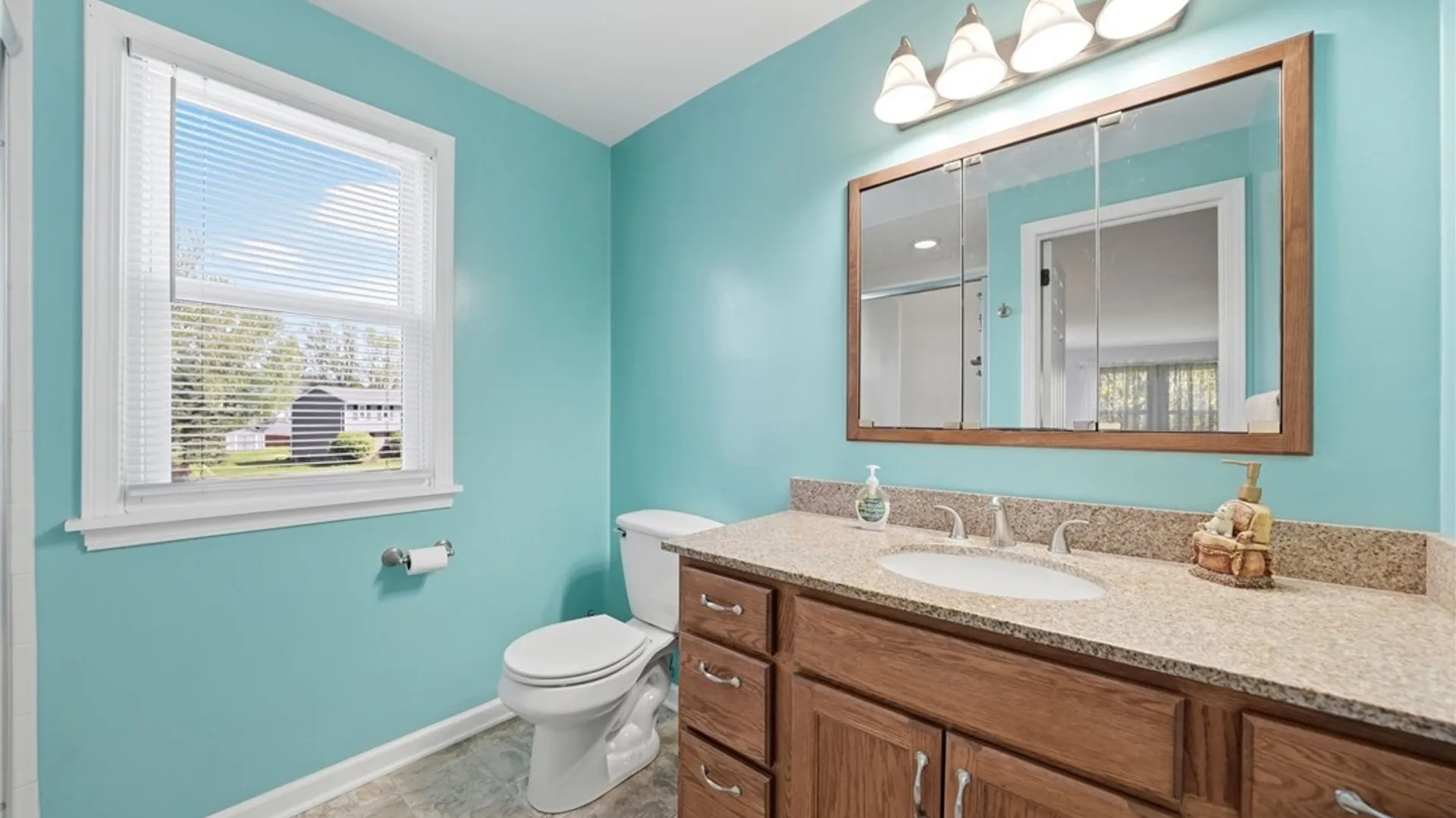 Property at 64 Bittersweet Lane, Orchard Park, NY 14127 22