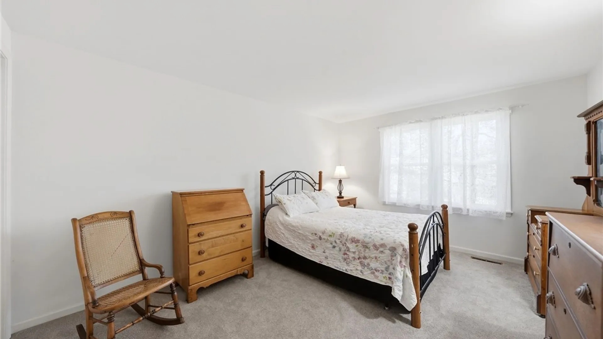 Property at 64 Bittersweet Lane, Orchard Park, NY 14127 25