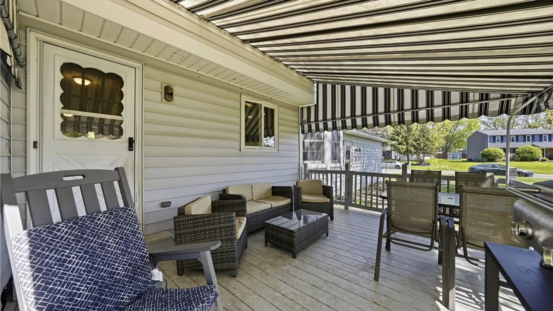 Property at 64 Bittersweet Lane, Orchard Park, NY 14127 27