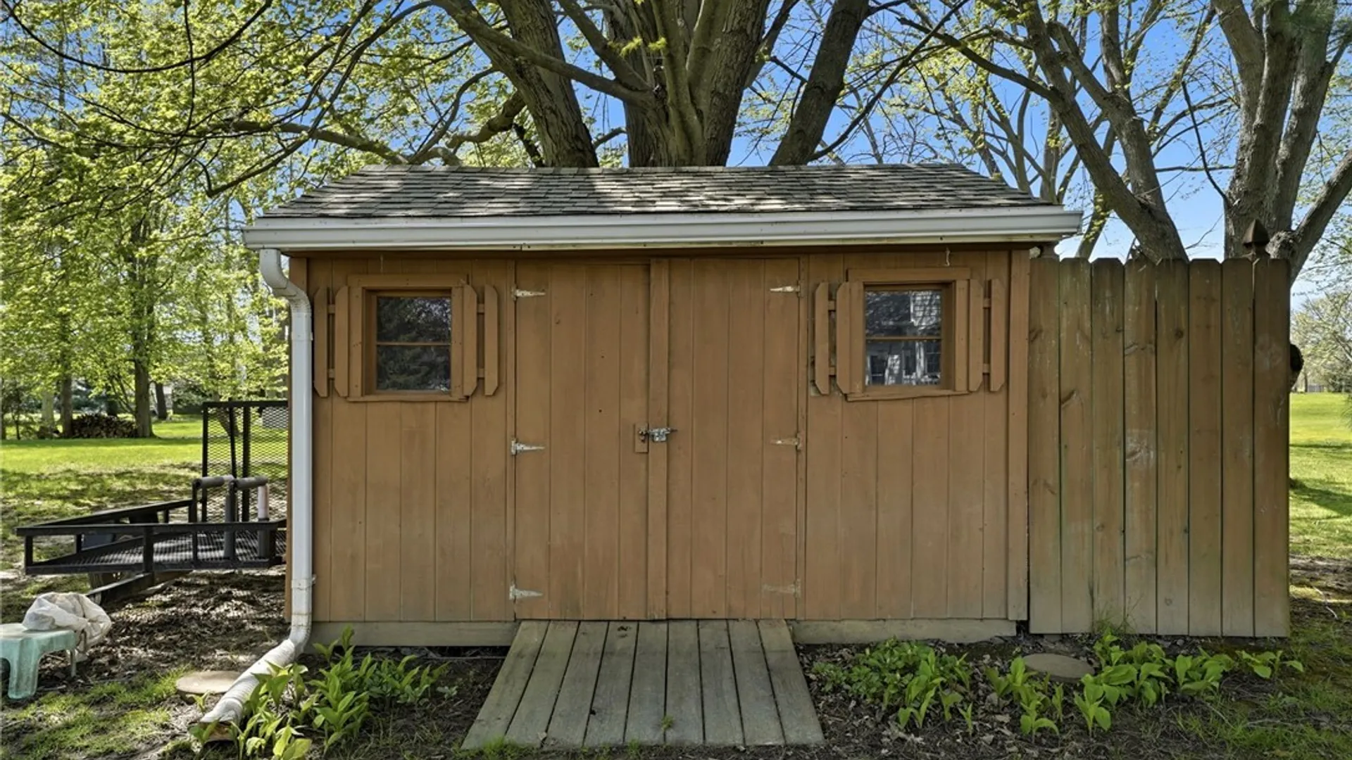 Property at 64 Bittersweet Lane, Orchard Park, NY 14127 28
