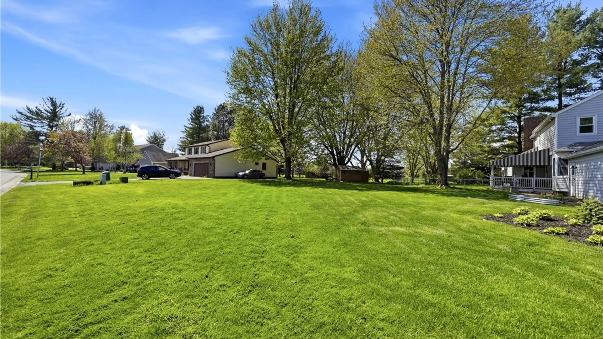 Property at 64 Bittersweet Lane, Orchard Park, NY 14127 32