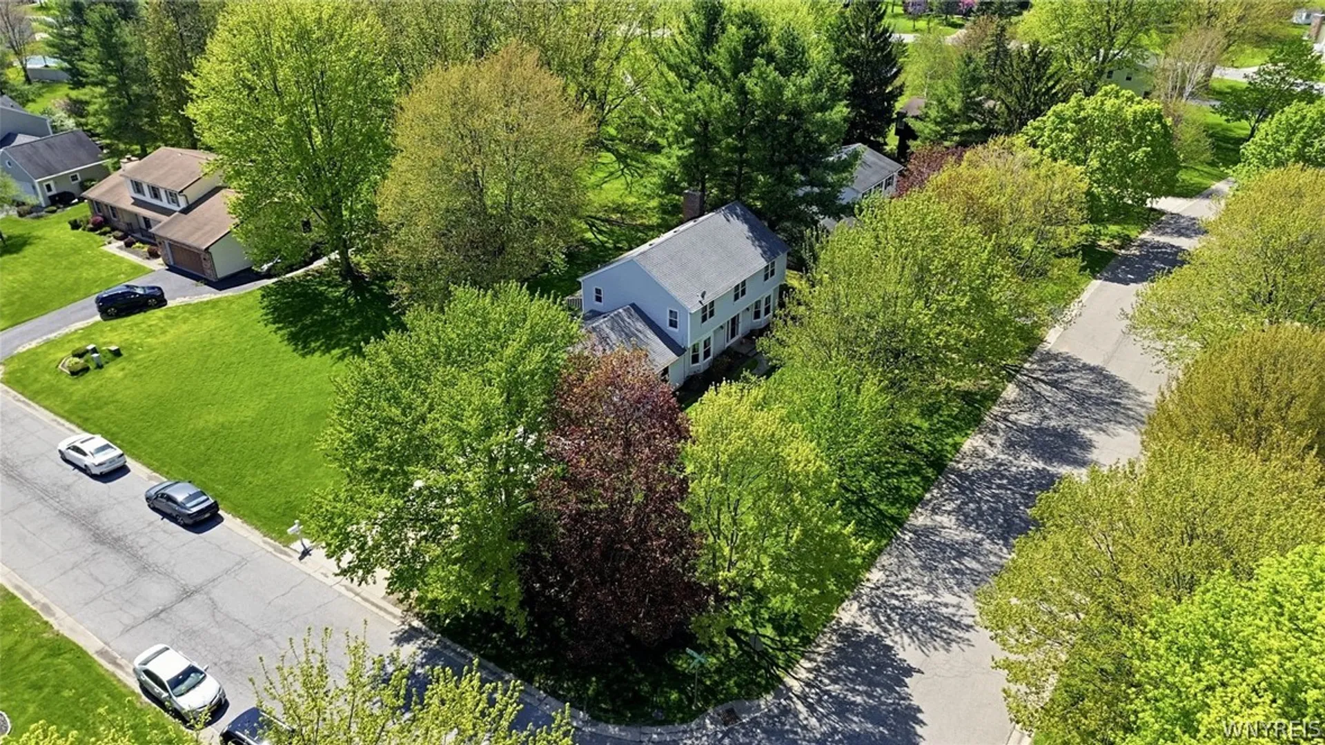 Property at 64 Bittersweet Lane, Orchard Park, NY 14127 41