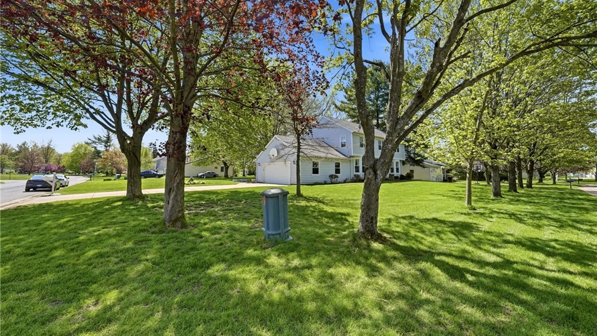 Property at 64 Bittersweet Lane, Orchard Park, NY 14127 44