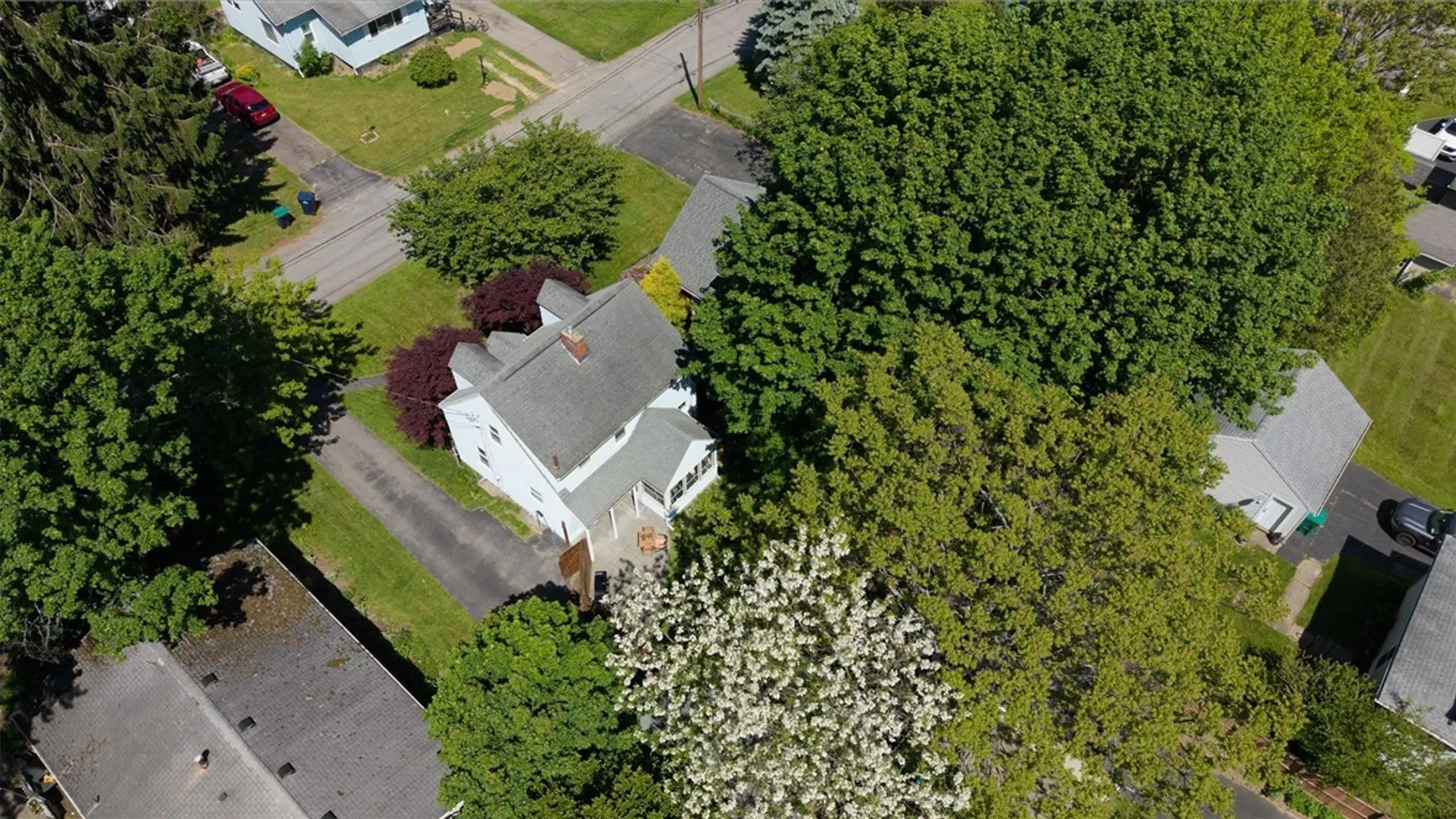 Property at 34 Seacliffe Road, Irondequoit, NY 14622 33