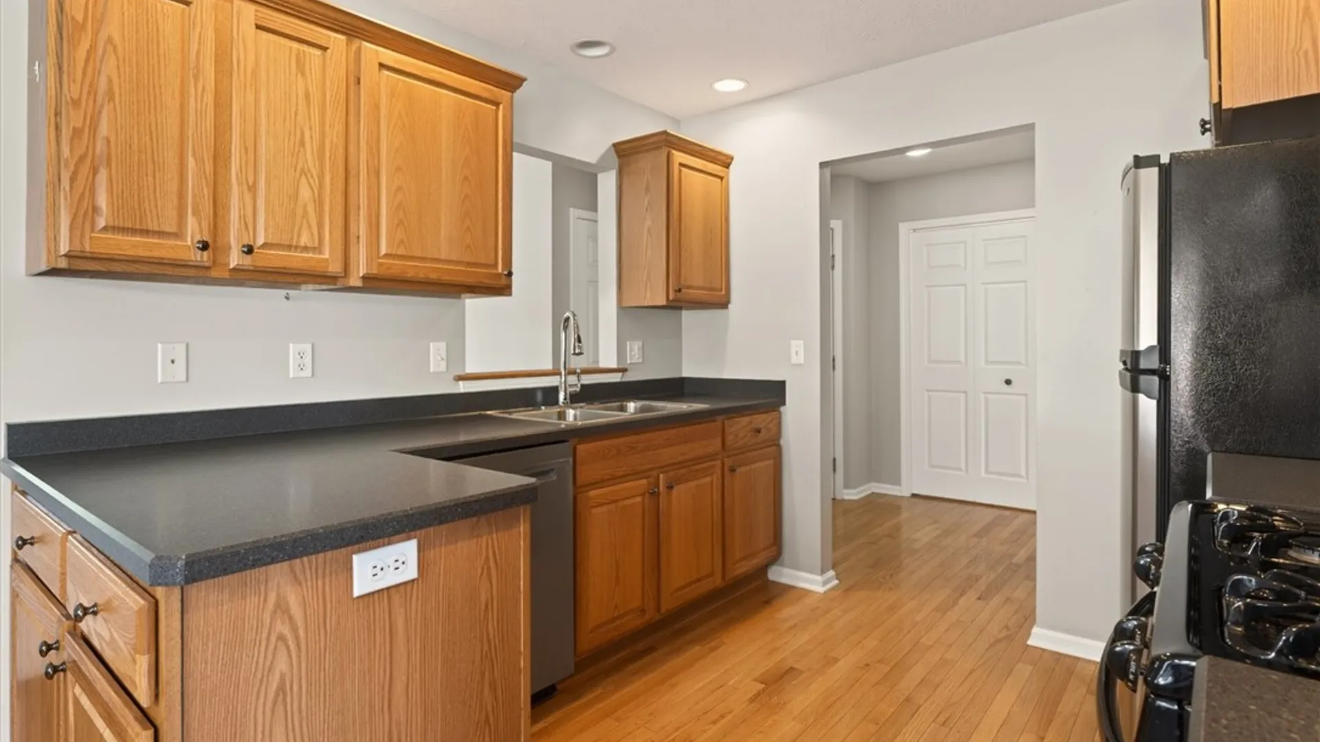 Property at 166 Pollet Place, Greece, NY 14626 29