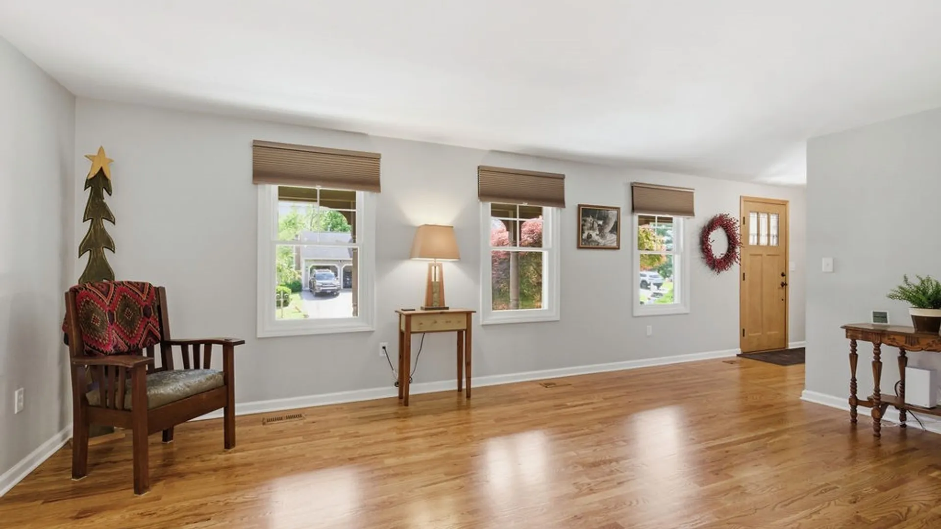 Property at 4238 Mayfair Circle, Clay, NY 13090 10