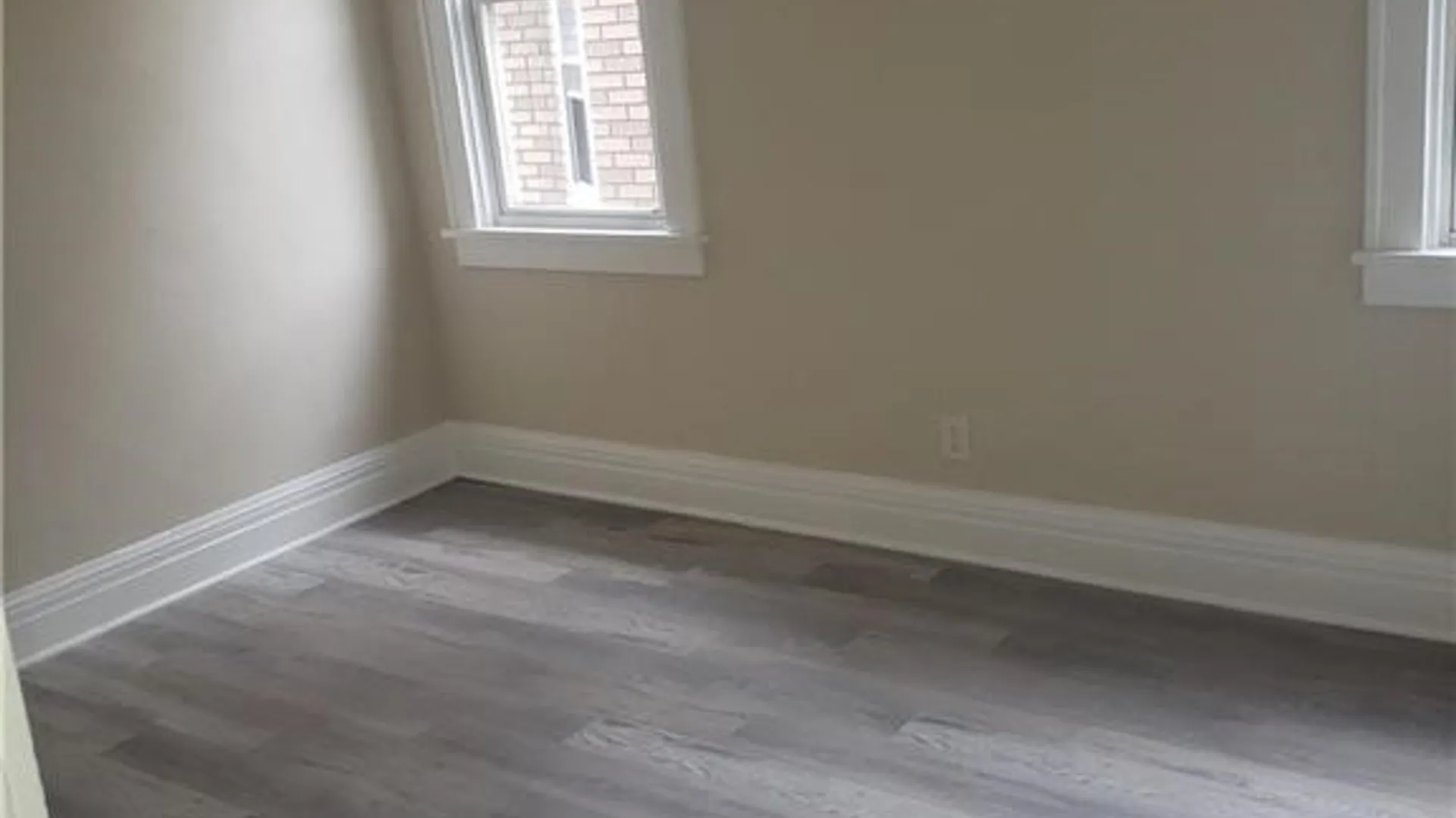 Property at 290 Massachusetts Avenue, Buffalo, NY 14213 15