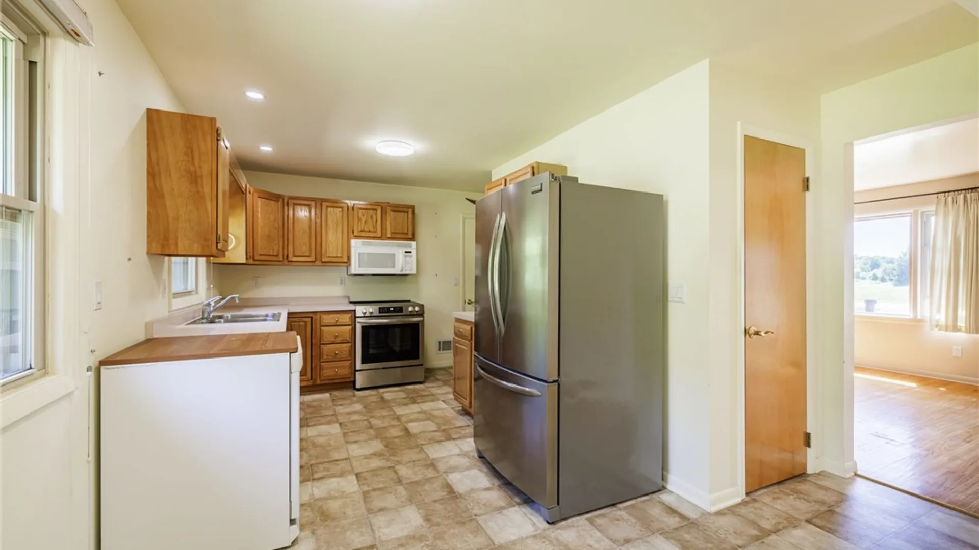 Property at 1254 Shoecraft Rd, Penfield, NY 14580 11