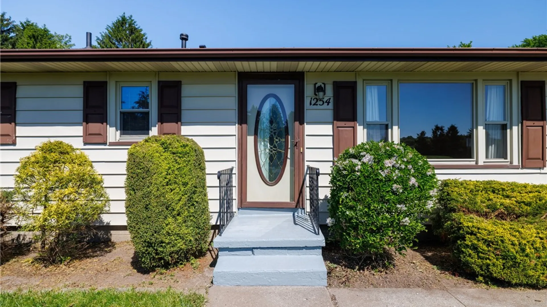 Property at 1254 Shoecraft Rd, Penfield, NY 14580 3