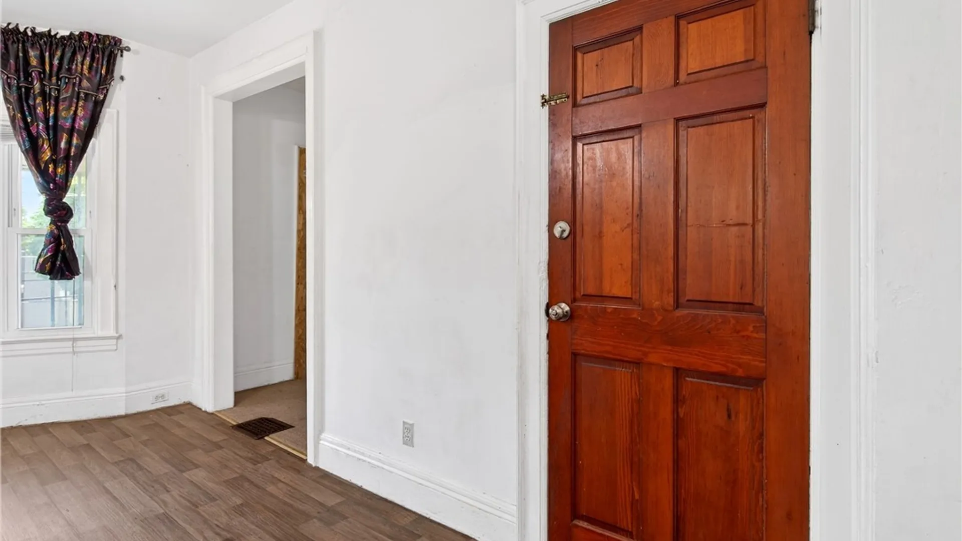 Property at 30 Arkansas Street, Buffalo, NY 14213 6