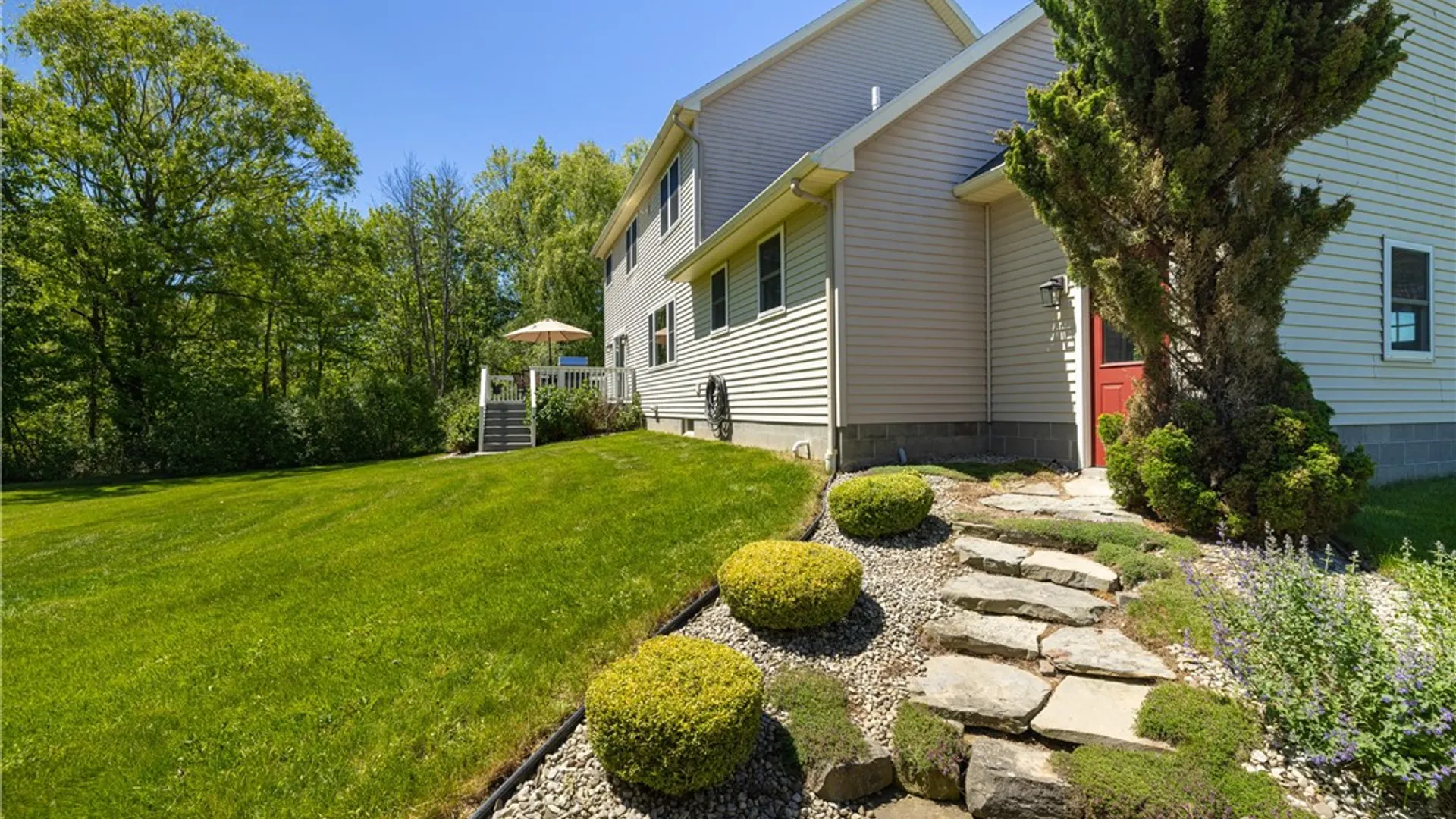 Property at 140 North Avenue, Parma, NY 14468 44