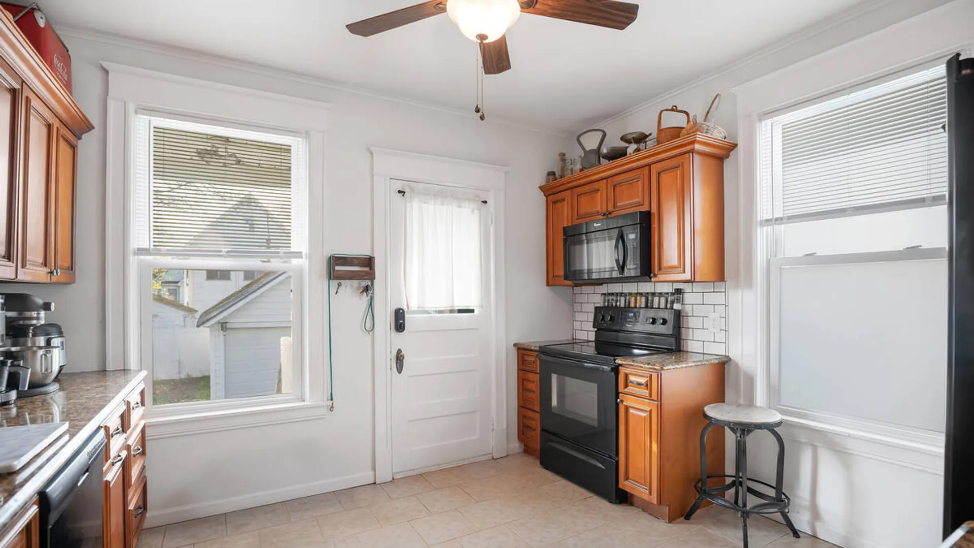 Property at 126 Elmer Avenue, Schenectady, NY 12308 16