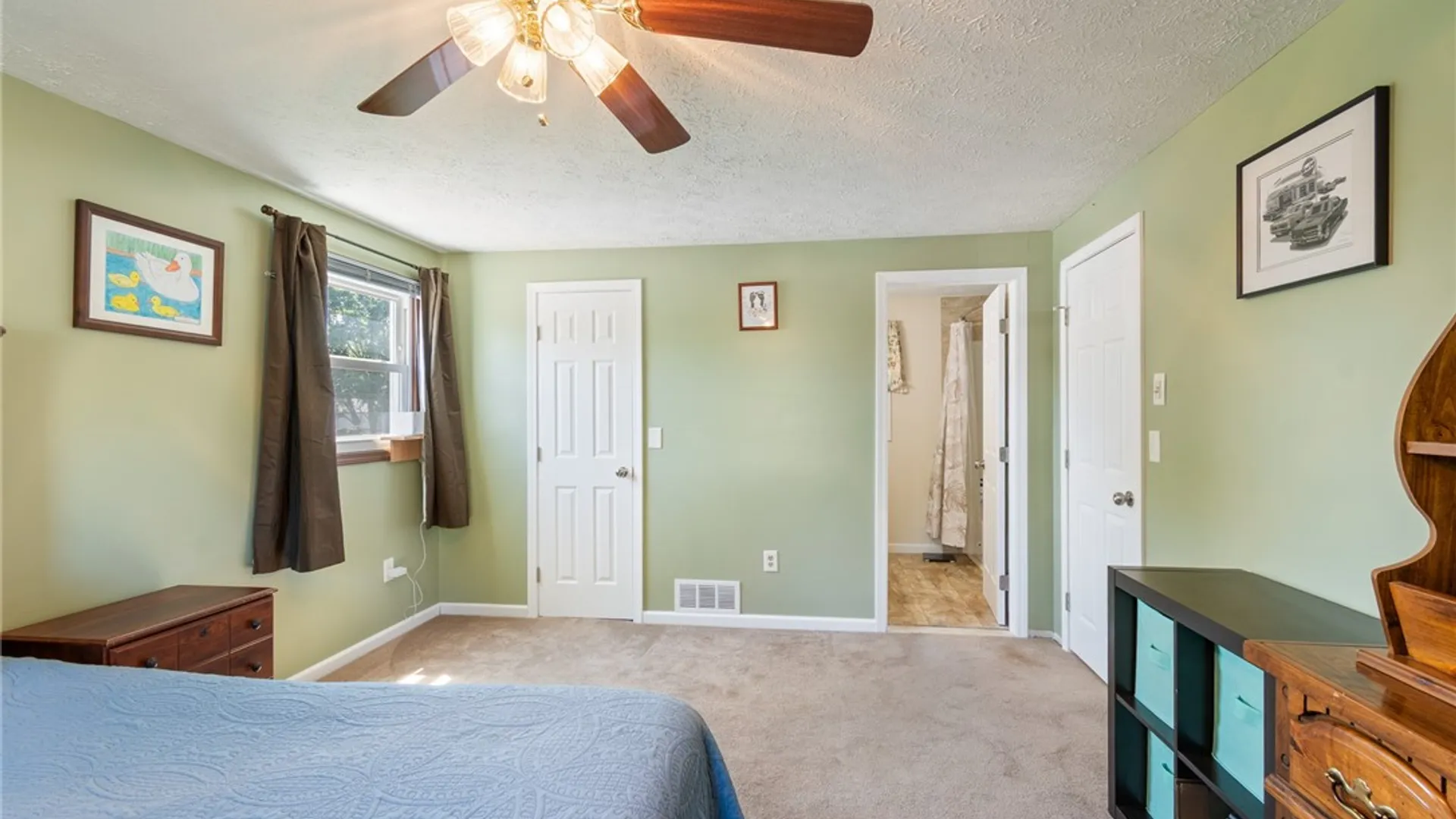 Property at 25 Spring Tree Lane, Greece, NY 14612 22