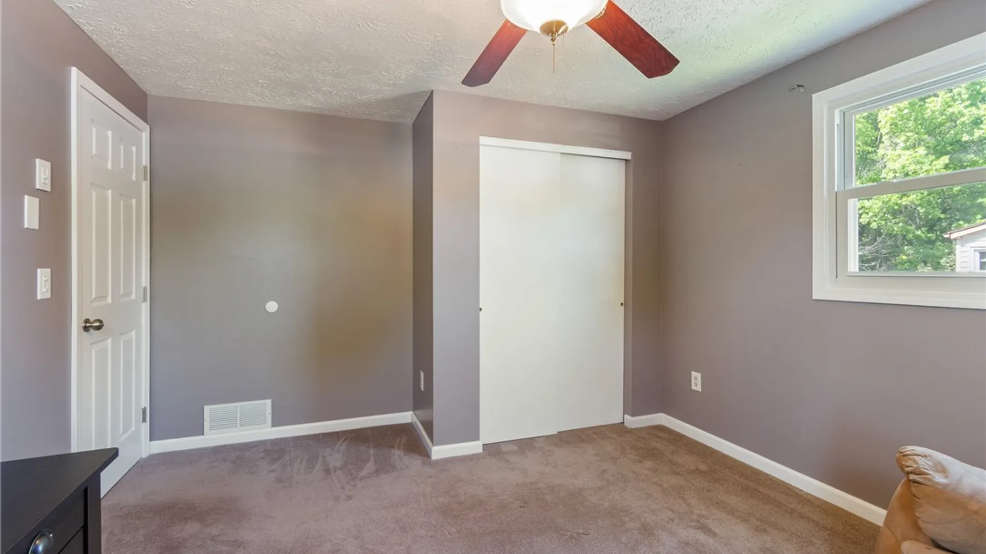 Property at 25 Spring Tree Lane, Greece, NY 14612 28