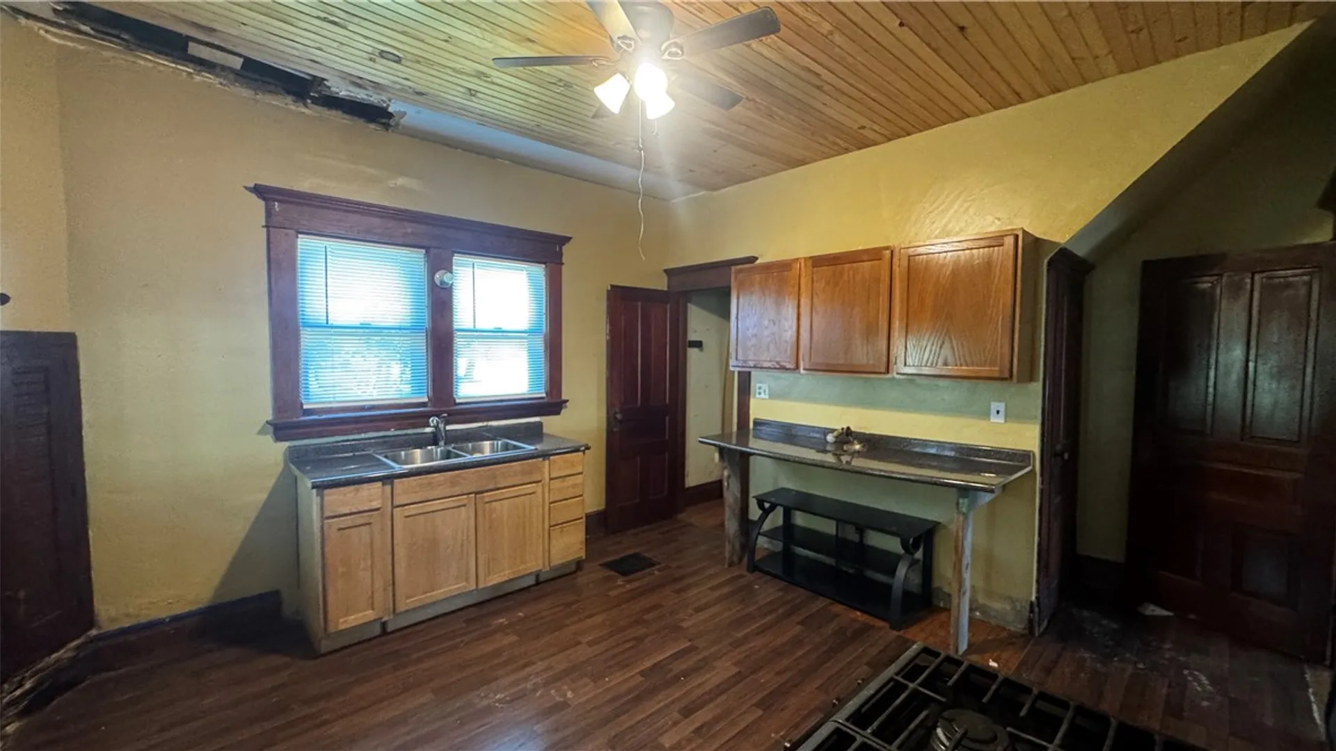 Property at 1008 South Avenue, Bradford Town, PA 16701 3