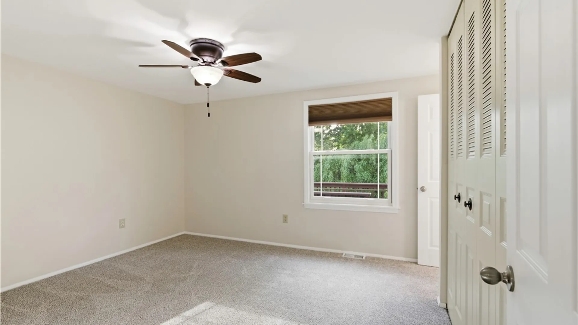 Property at 7588 Winterhaven Drive, Clay, NY 13088 16