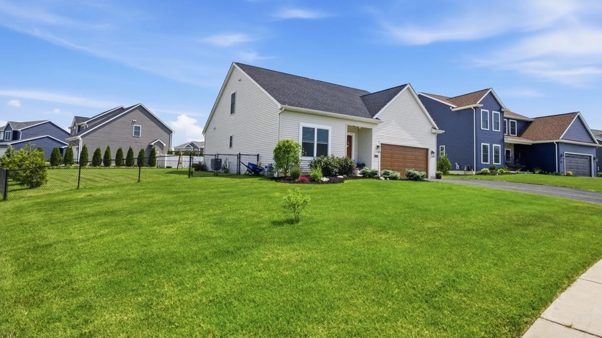 Property at 5561 Cooper Ridge, Hamburg, NY 14075 44