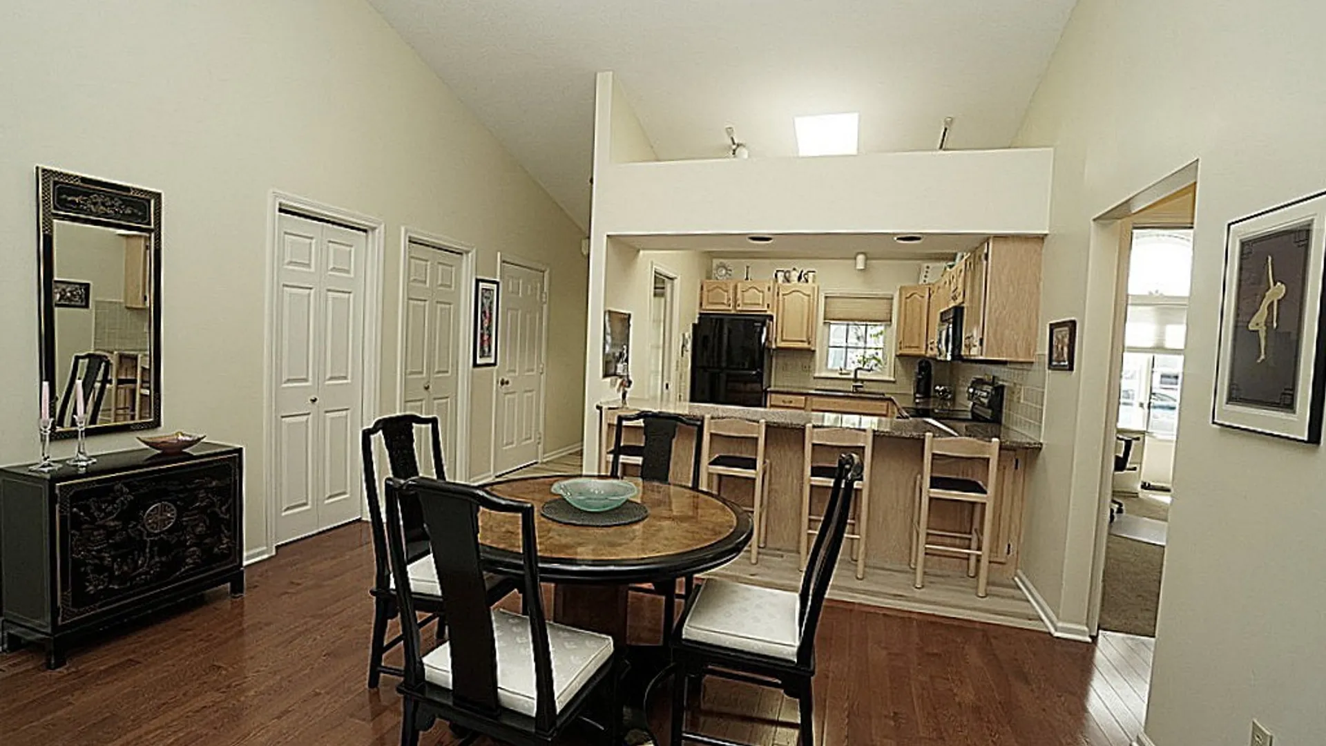 Property at 10 Sweet Bay Lane, Amherst, NY 14221 12