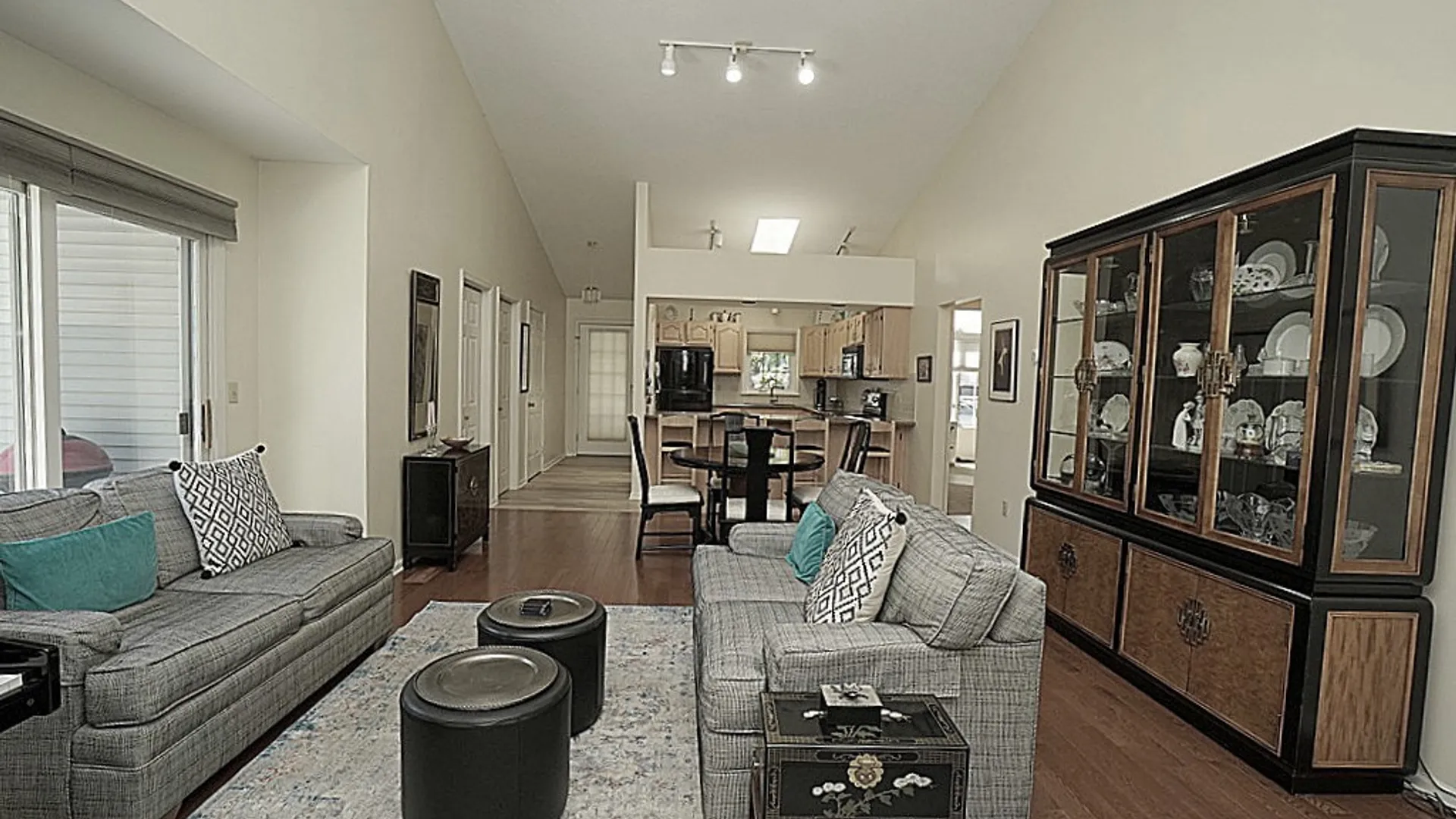 Property at 10 Sweet Bay Lane, Amherst, NY 14221 14