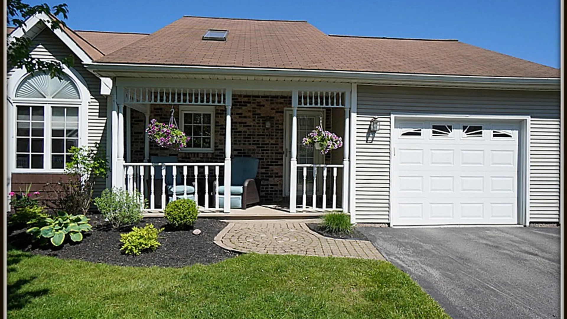 Property at 10 Sweet Bay Lane, Amherst, NY 14221 2