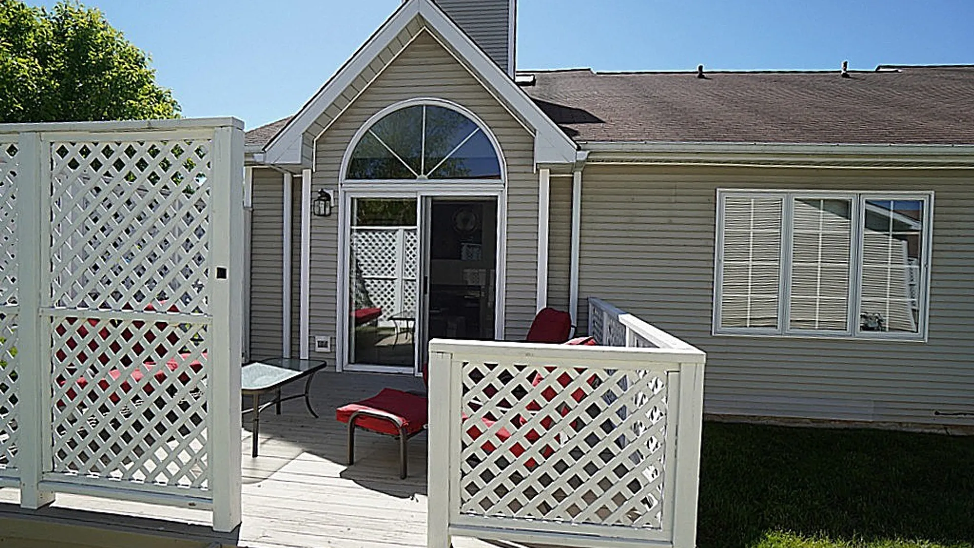 Property at 10 Sweet Bay Lane, Amherst, NY 14221 29