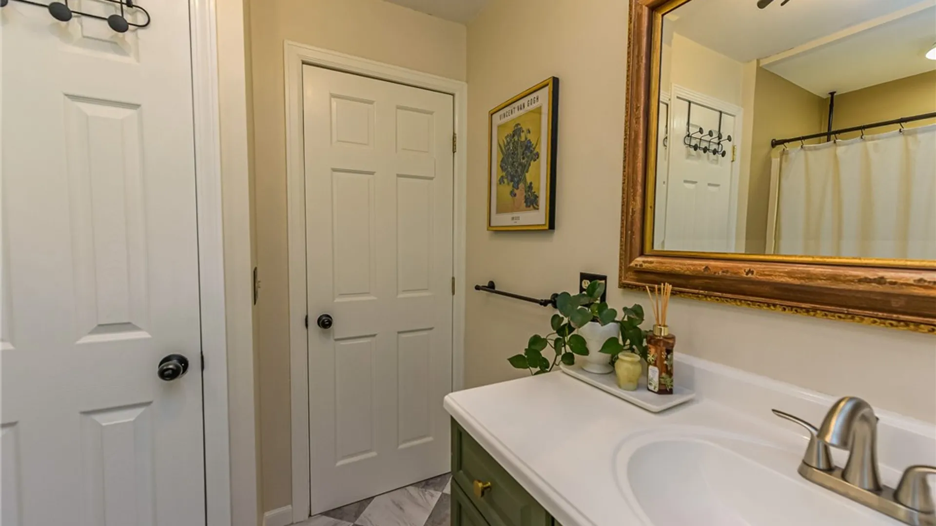 Property at 107 Parkside Avenue, Rochester, NY 14609 24