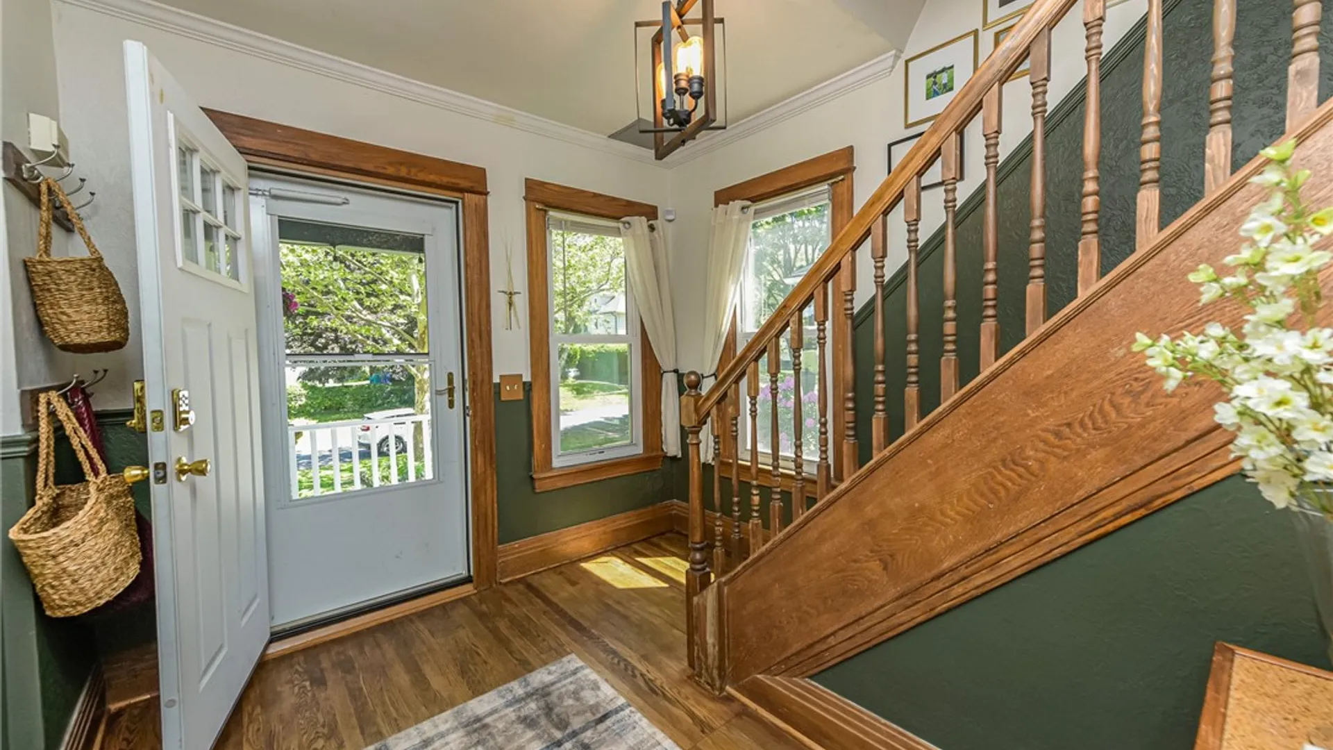 Property at 107 Parkside Avenue, Rochester, NY 14609 6