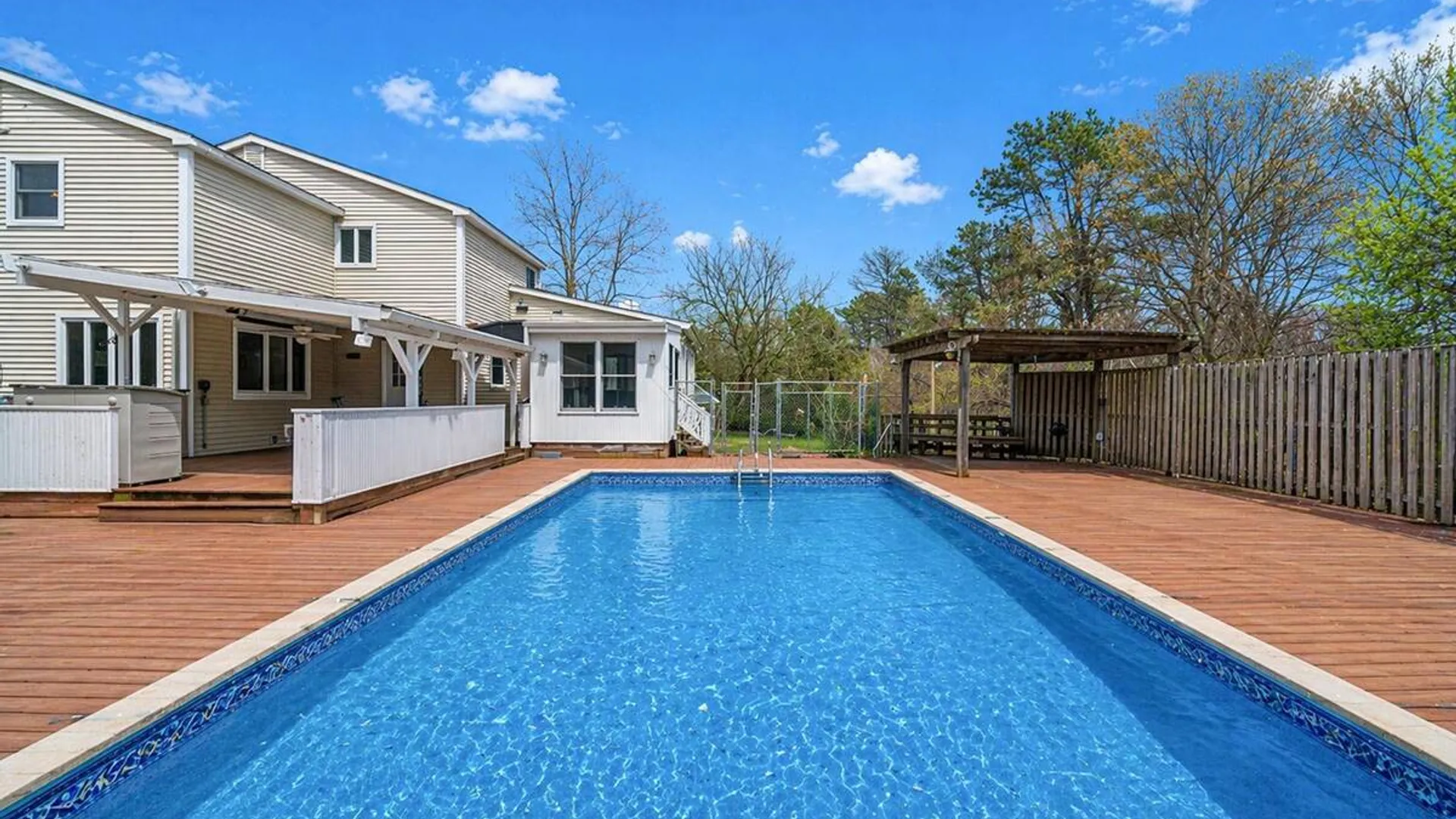 Property at 60 1st Avenue, Medford, NY 11763 28
