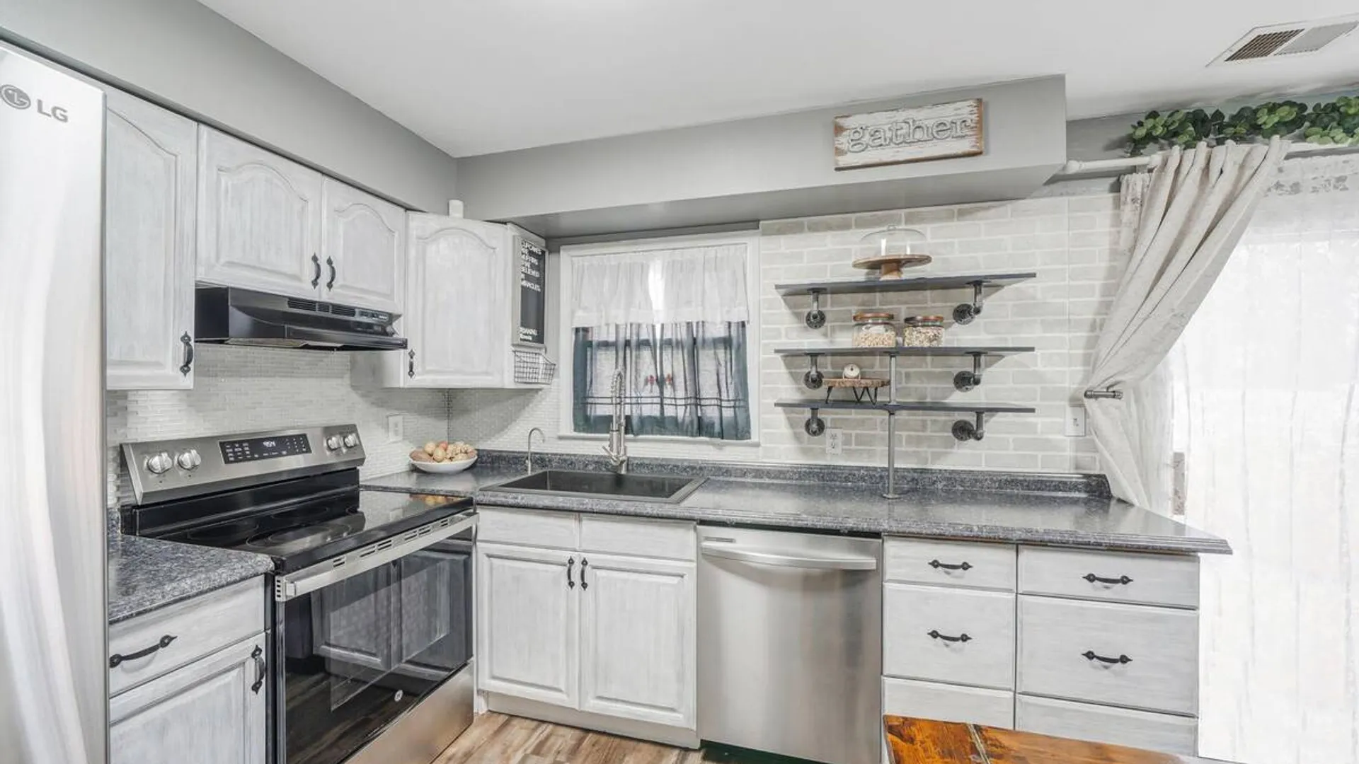 Property at 3 Bartlett, Yaphank, NY 11980 10