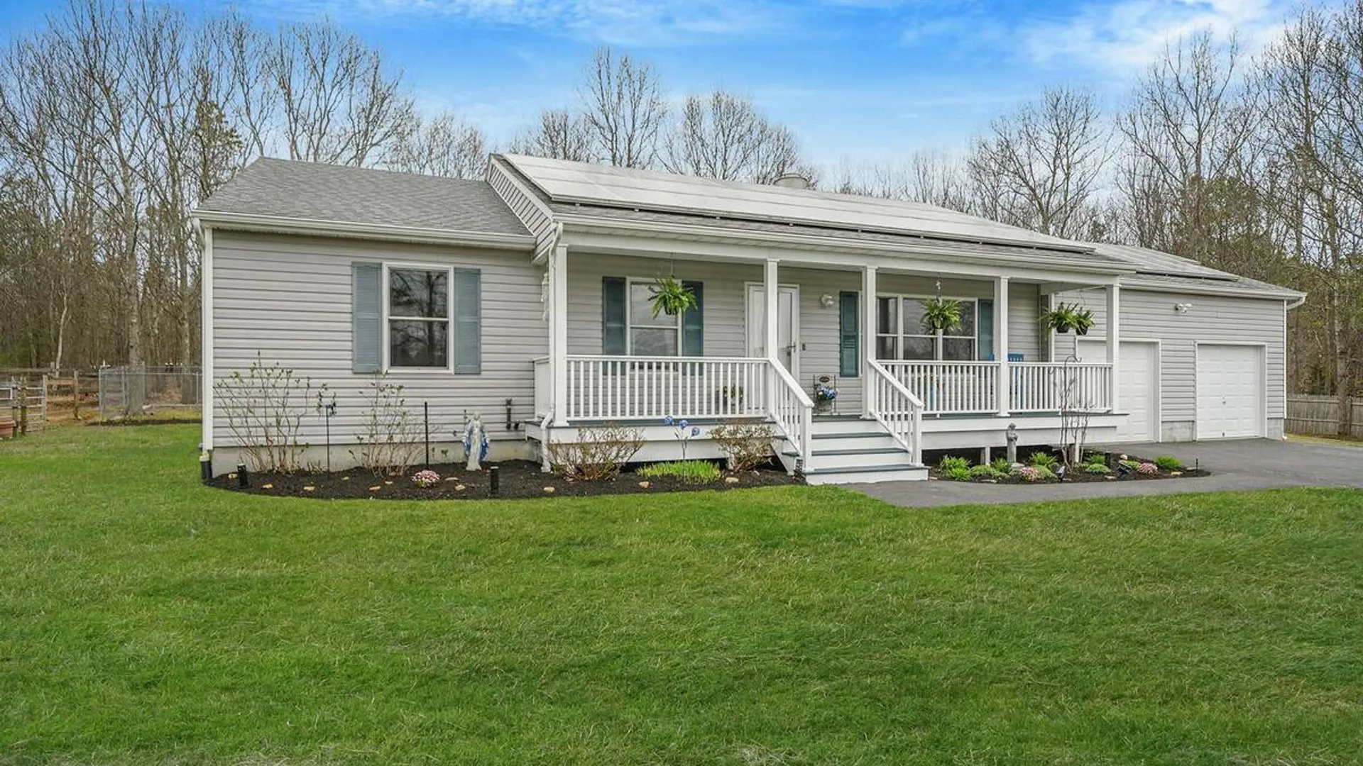 Property at 168 Brookfield Avenue, Center Moriches, NY 11934 3