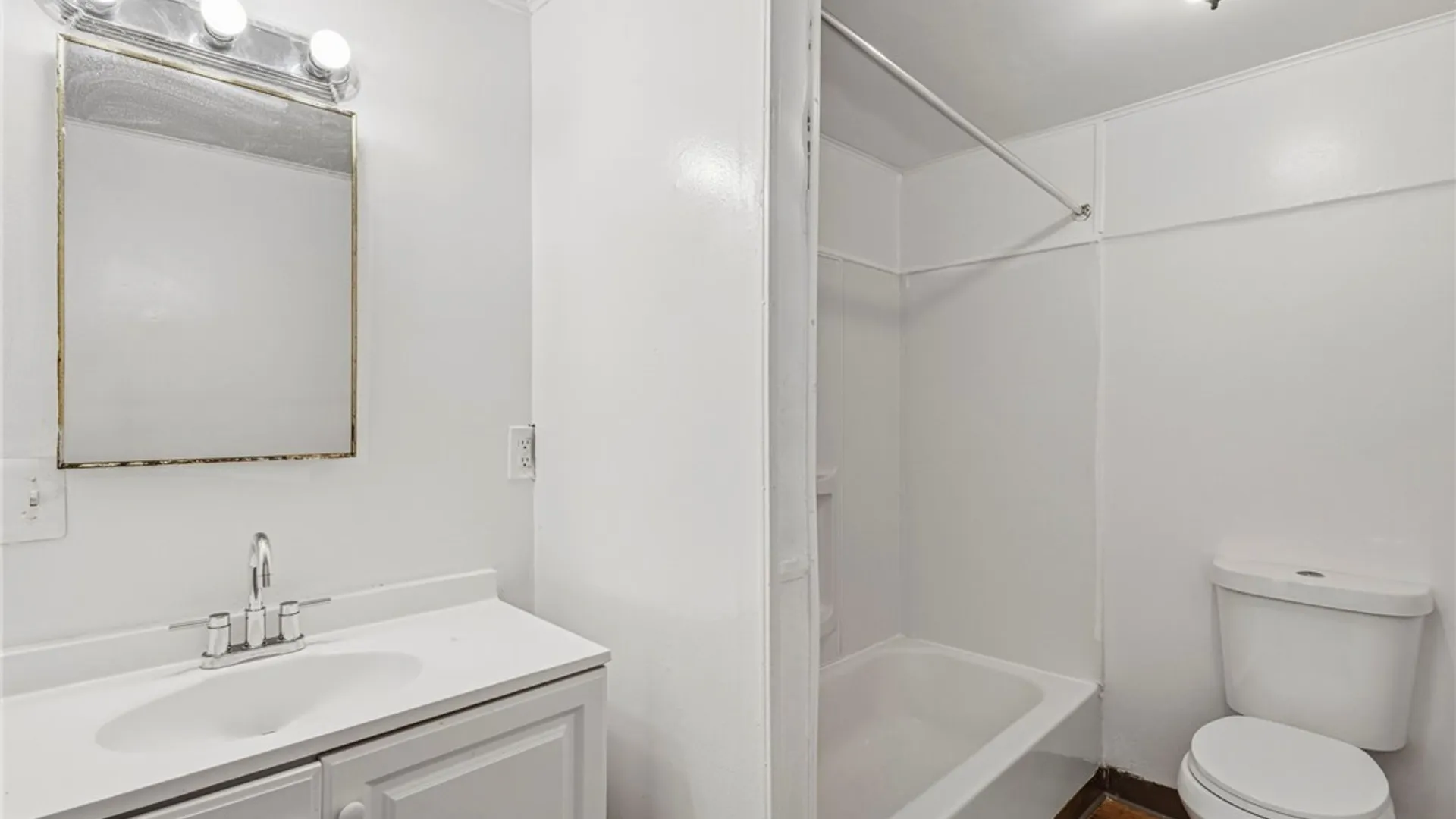 Property at 57 Briscoe Avenue, Buffalo, NY 14211 15