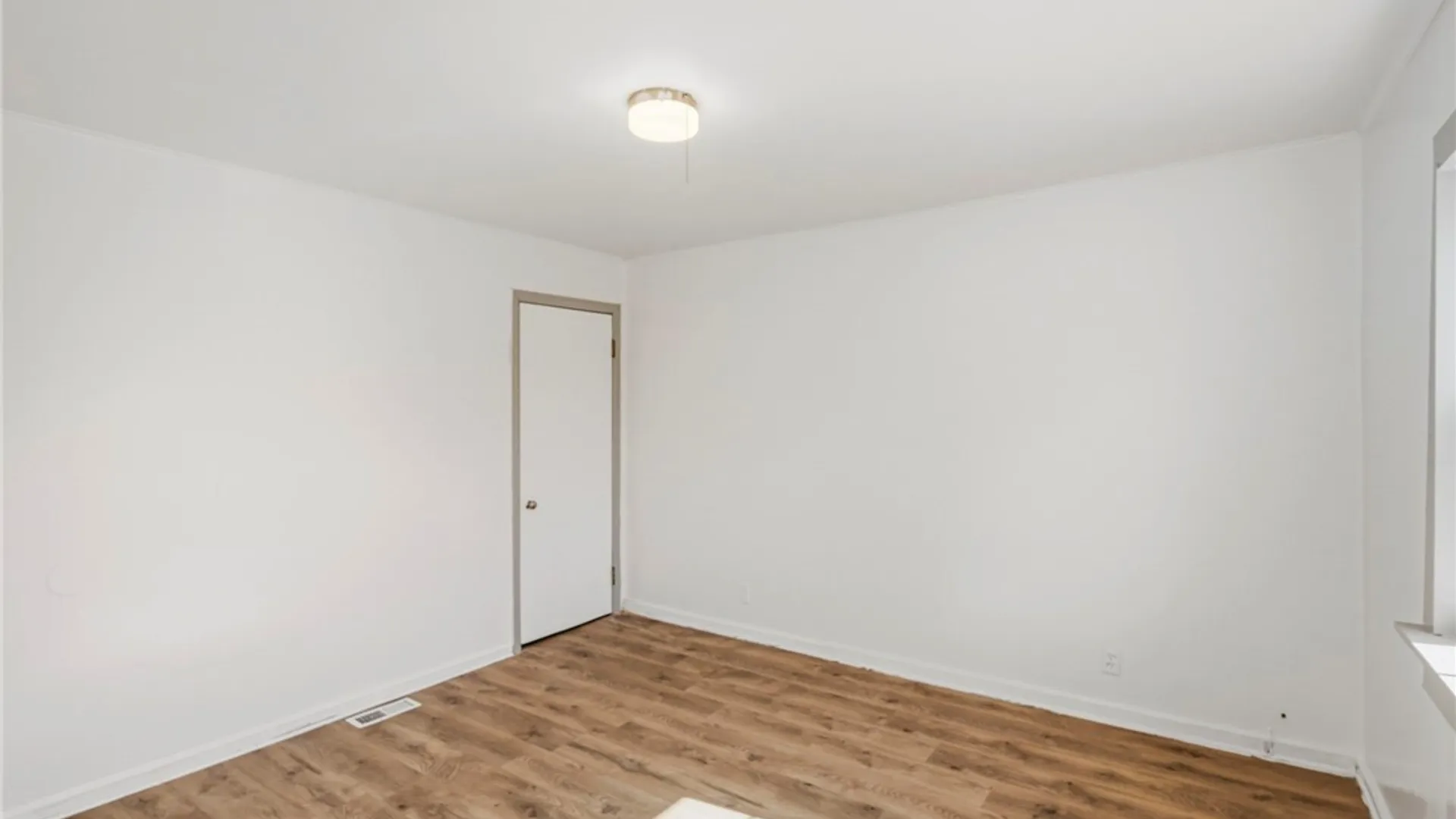 Property at 57 Briscoe Avenue, Buffalo, NY 14211 23