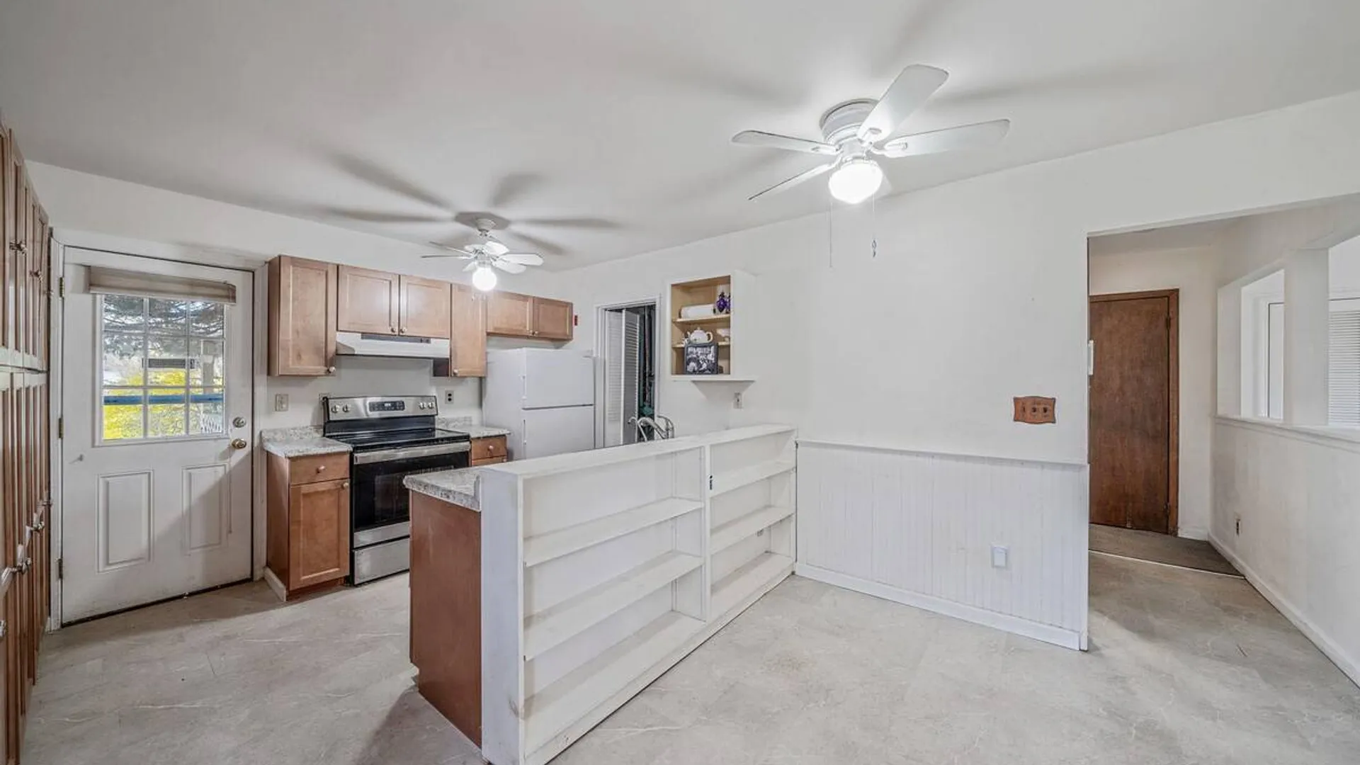 Property at 35 Mercury Avenue, East Patchogue, NY 11772 9