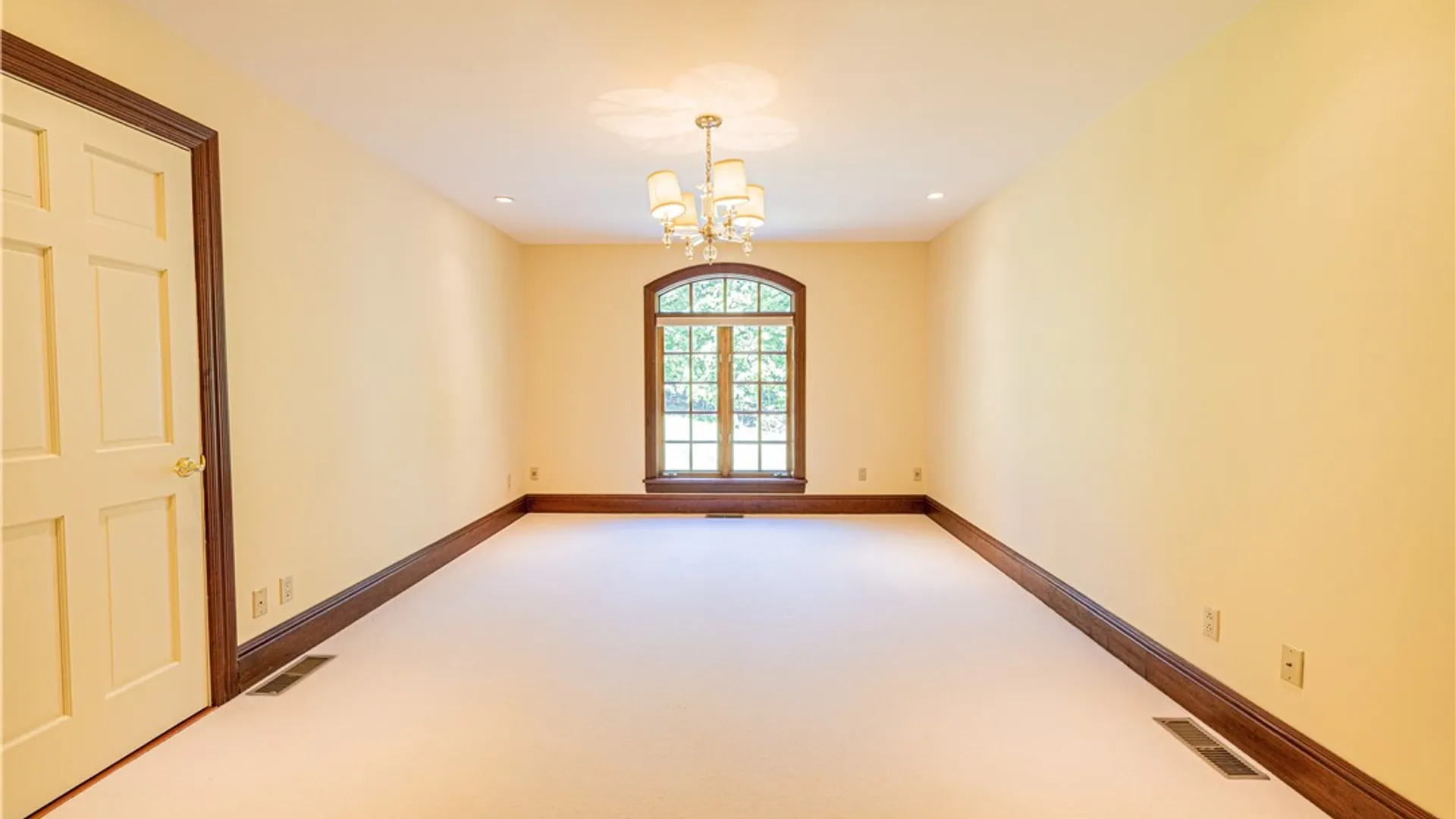 Property at 49 Sunrise Park, Pittsford, NY 14534 28