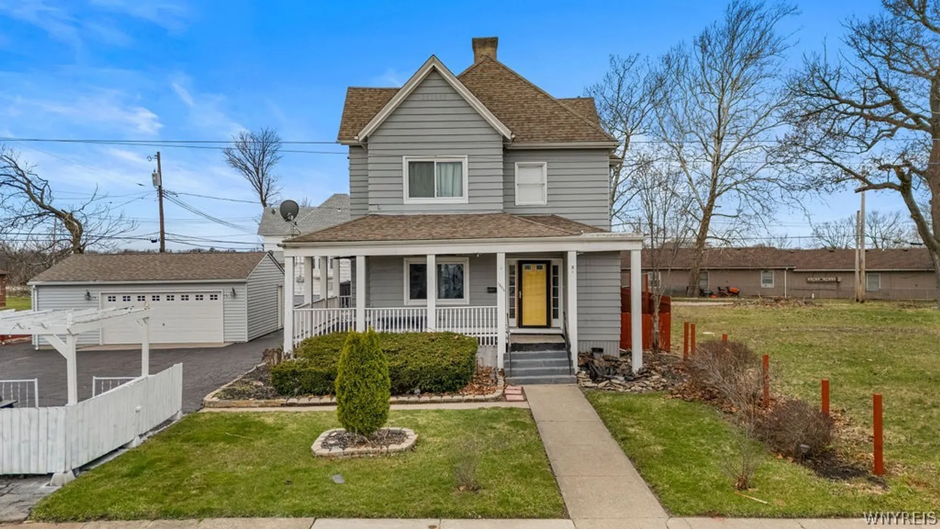 Property at 1606 8th Street, Niagara Falls, NY 14305 4