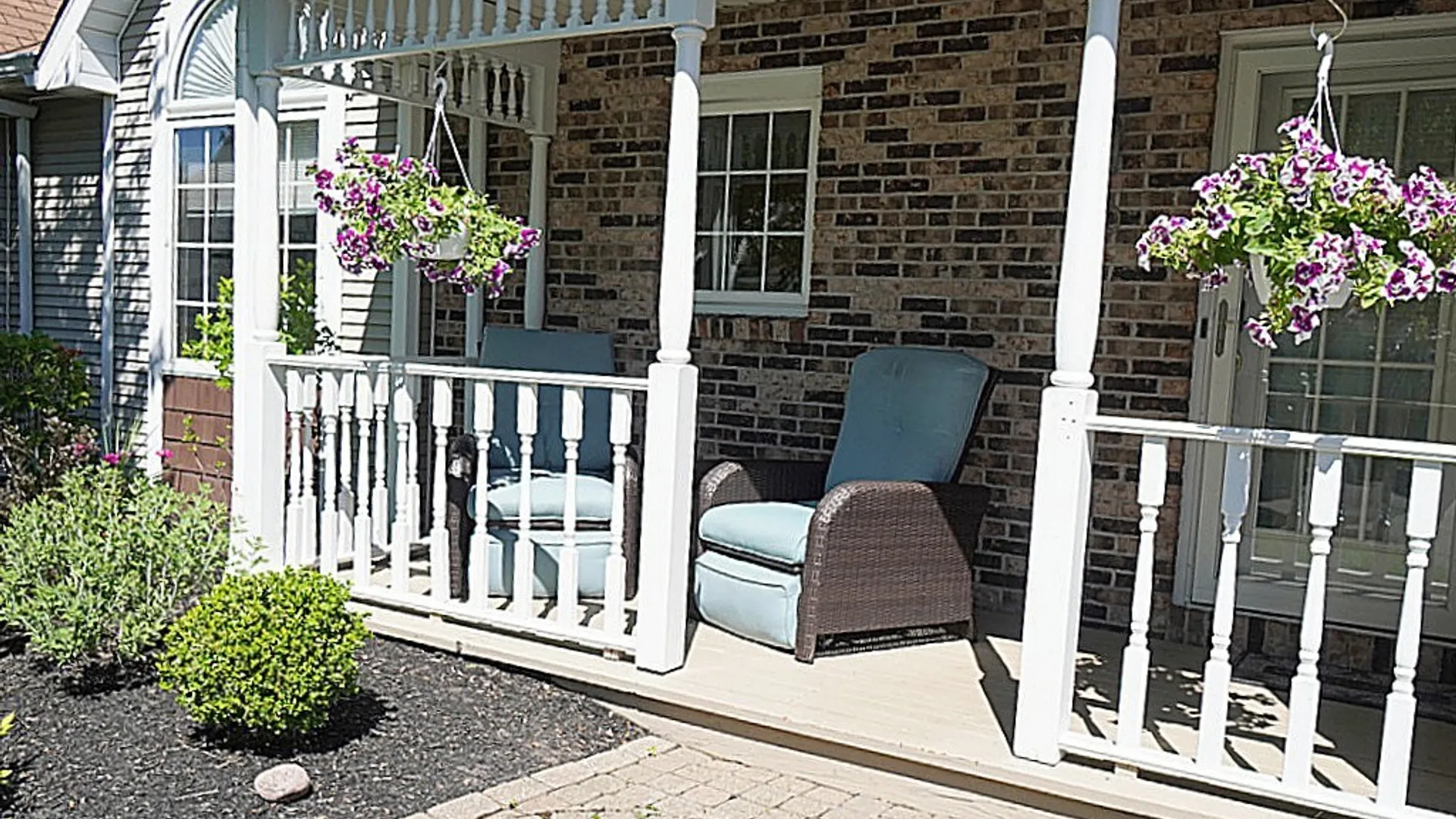 Property at 10 Sweet Bay Lane, Amherst, NY 14221 5