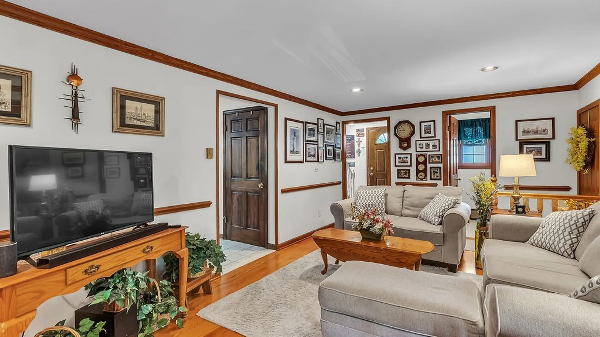 Property at 3 Barnett Drive, West Seneca, NY 14224 17