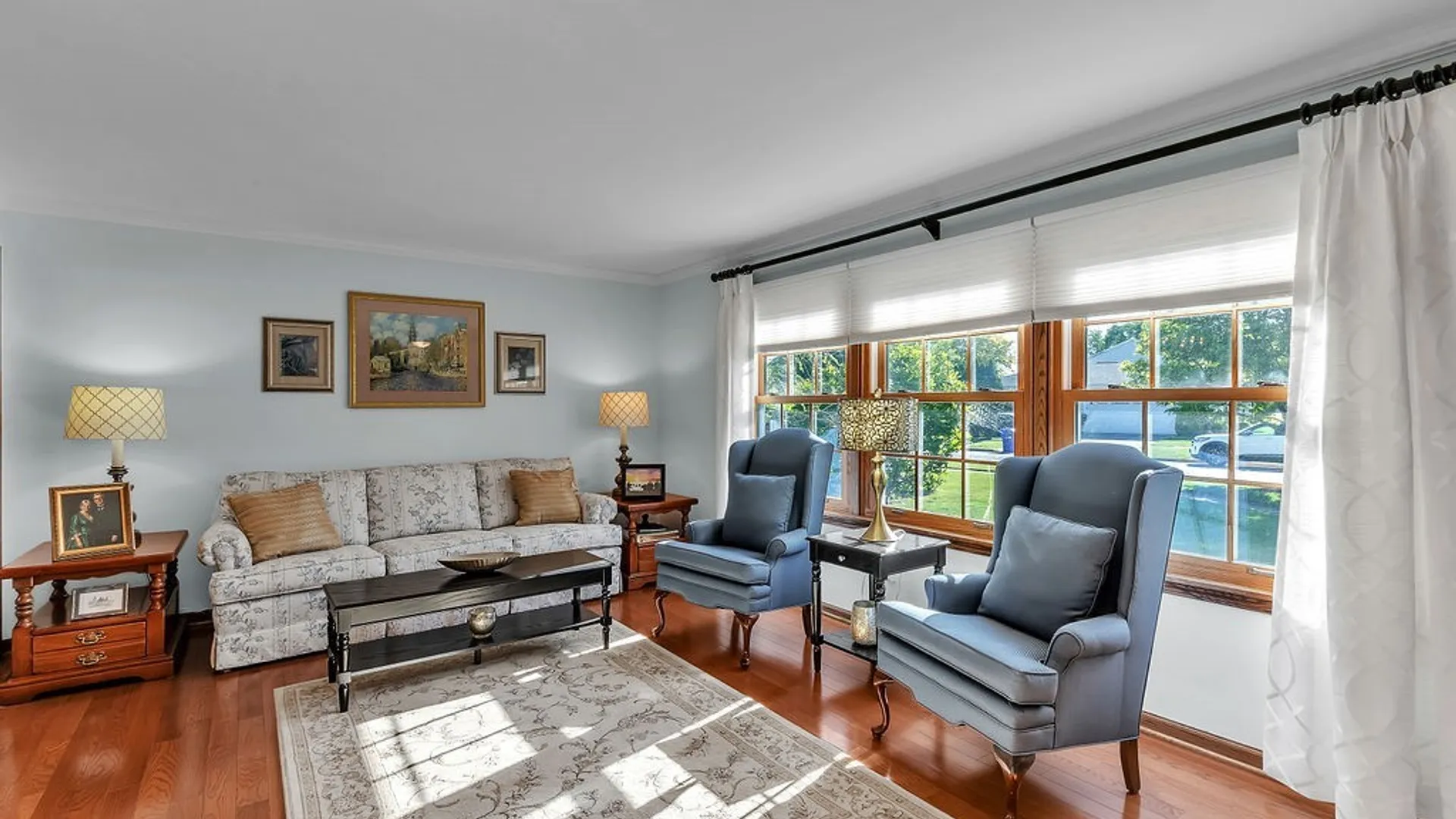 Property at 3 Barnett Drive, West Seneca, NY 14224 2
