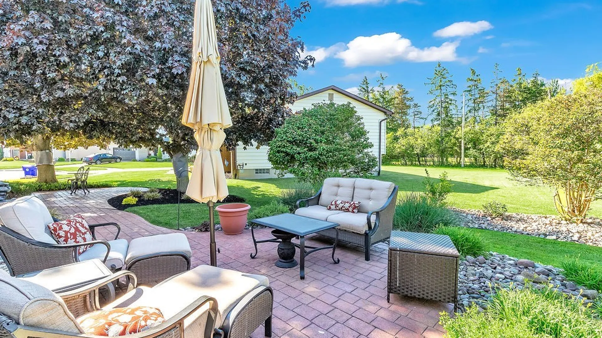 Property at 3 Barnett Drive, West Seneca, NY 14224 44
