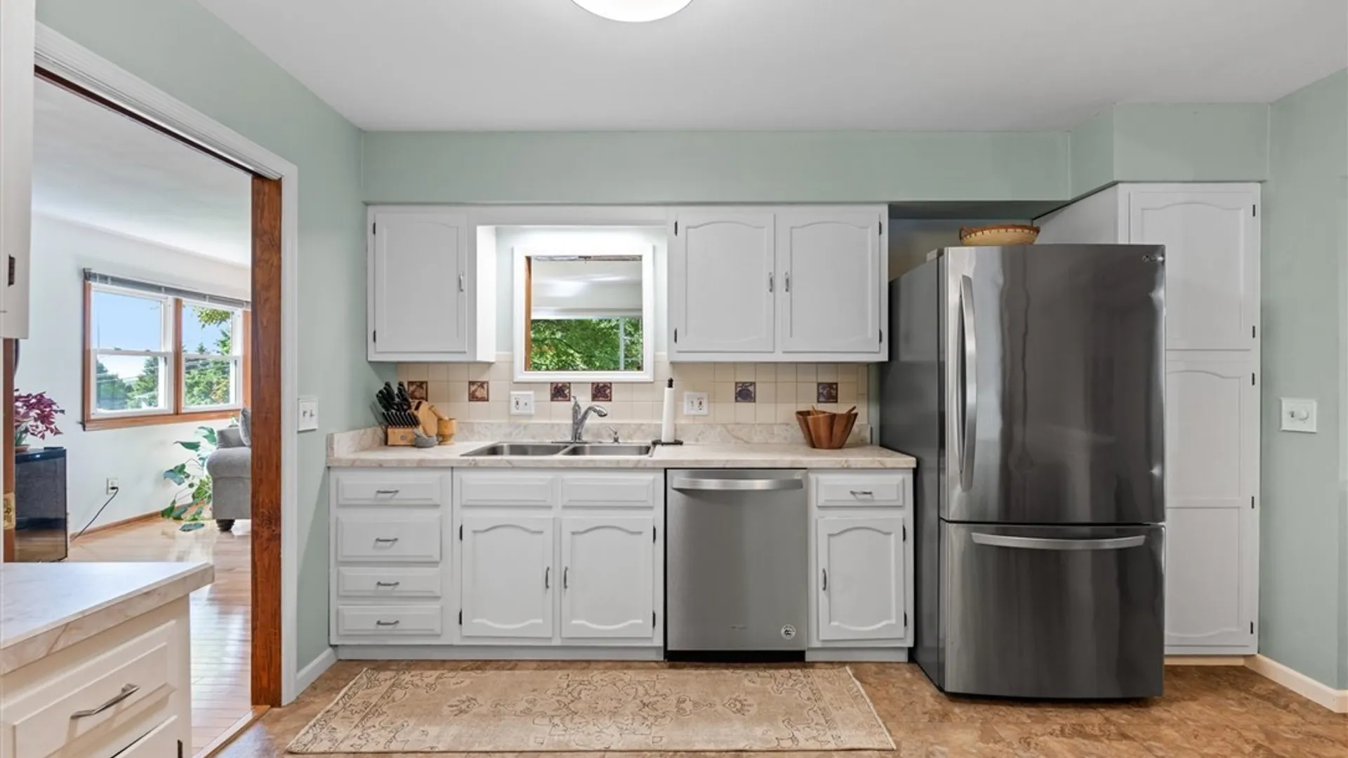 Property at 709 Winkworth Parkway, Syracuse, NY 13215 16