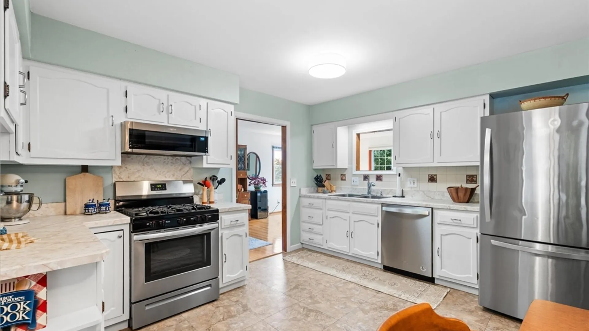 Property at 709 Winkworth Parkway, Syracuse, NY 13215 17