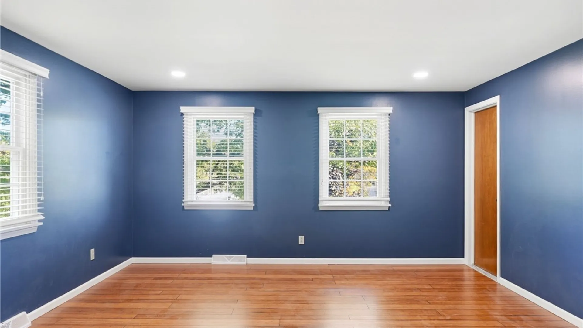 Property at 35 Independence Drive, Orchard Park, NY 14127 26